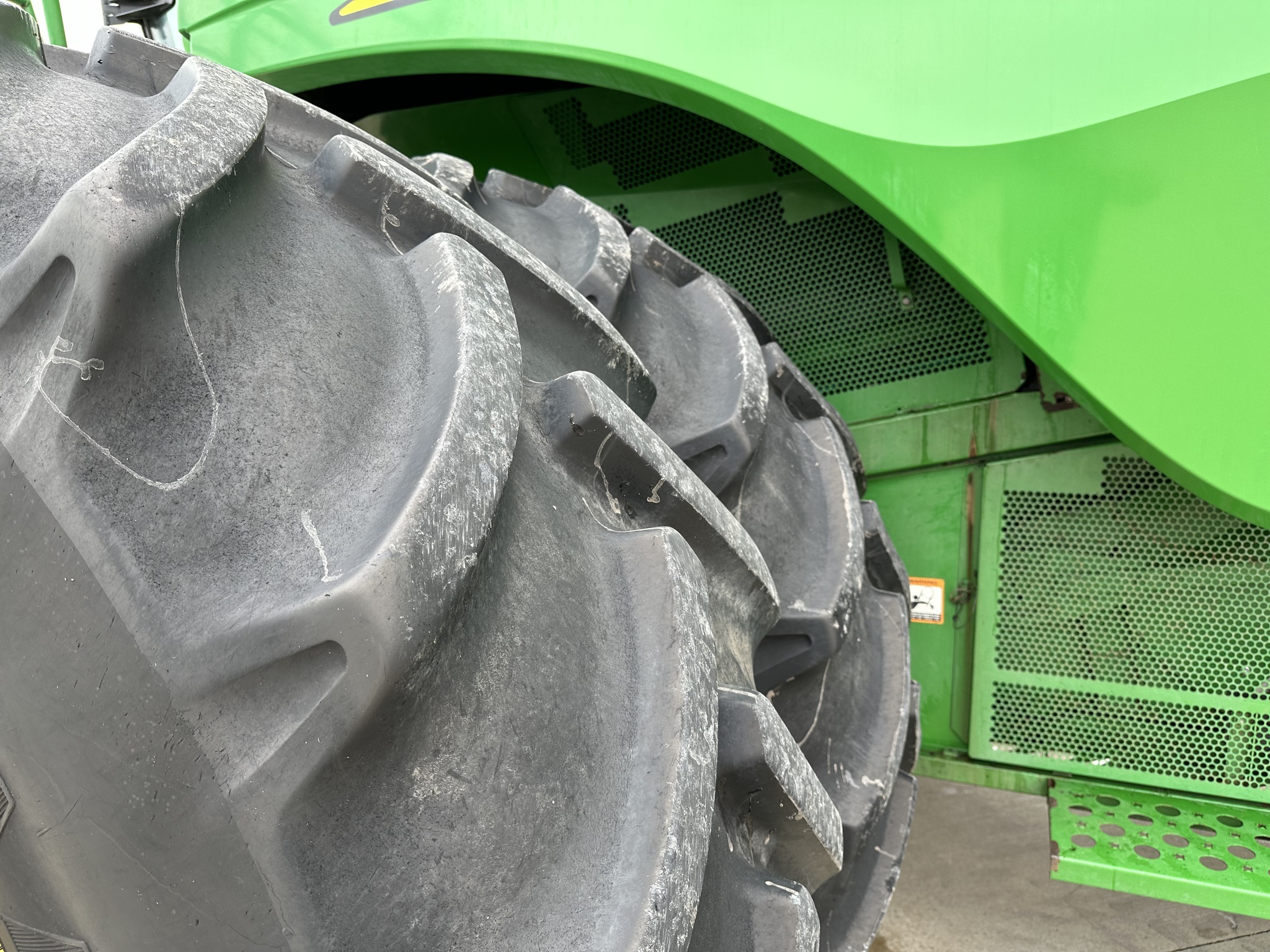 2016 John Deere S680 Combine