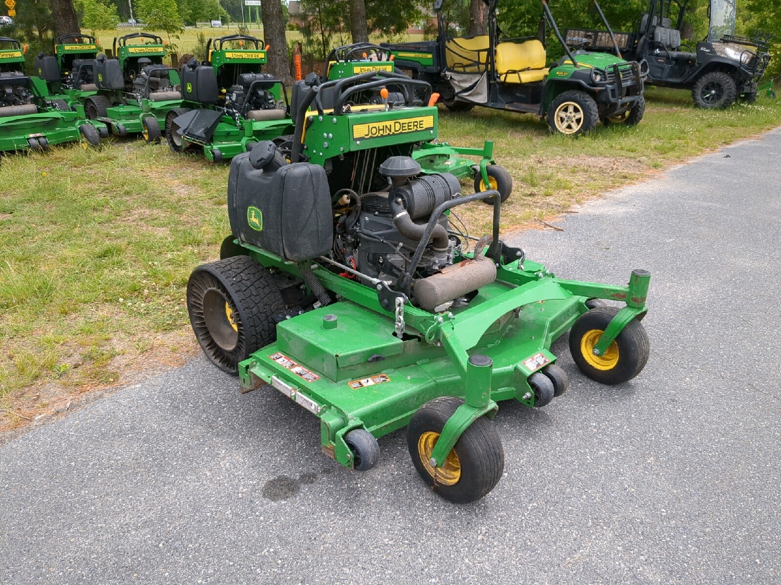 2023 John Deere 661R Lawn Mower