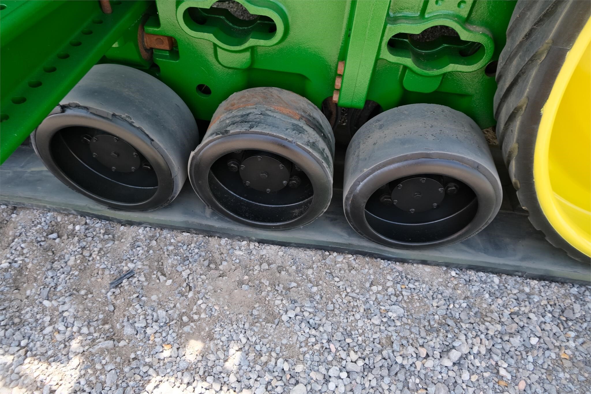 2015 John Deere 8320RT Tractor
