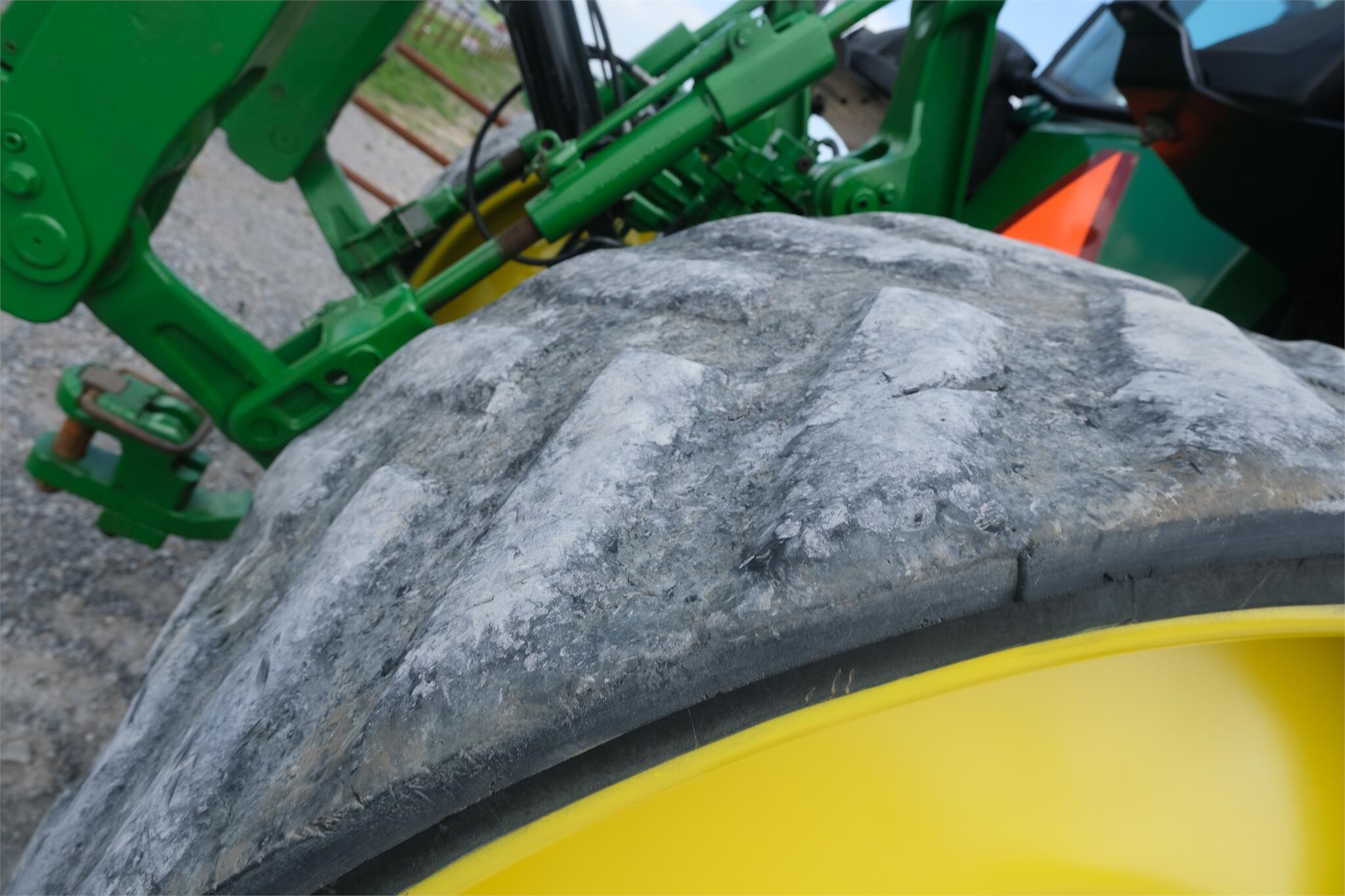 2015 John Deere 8320RT Tractor