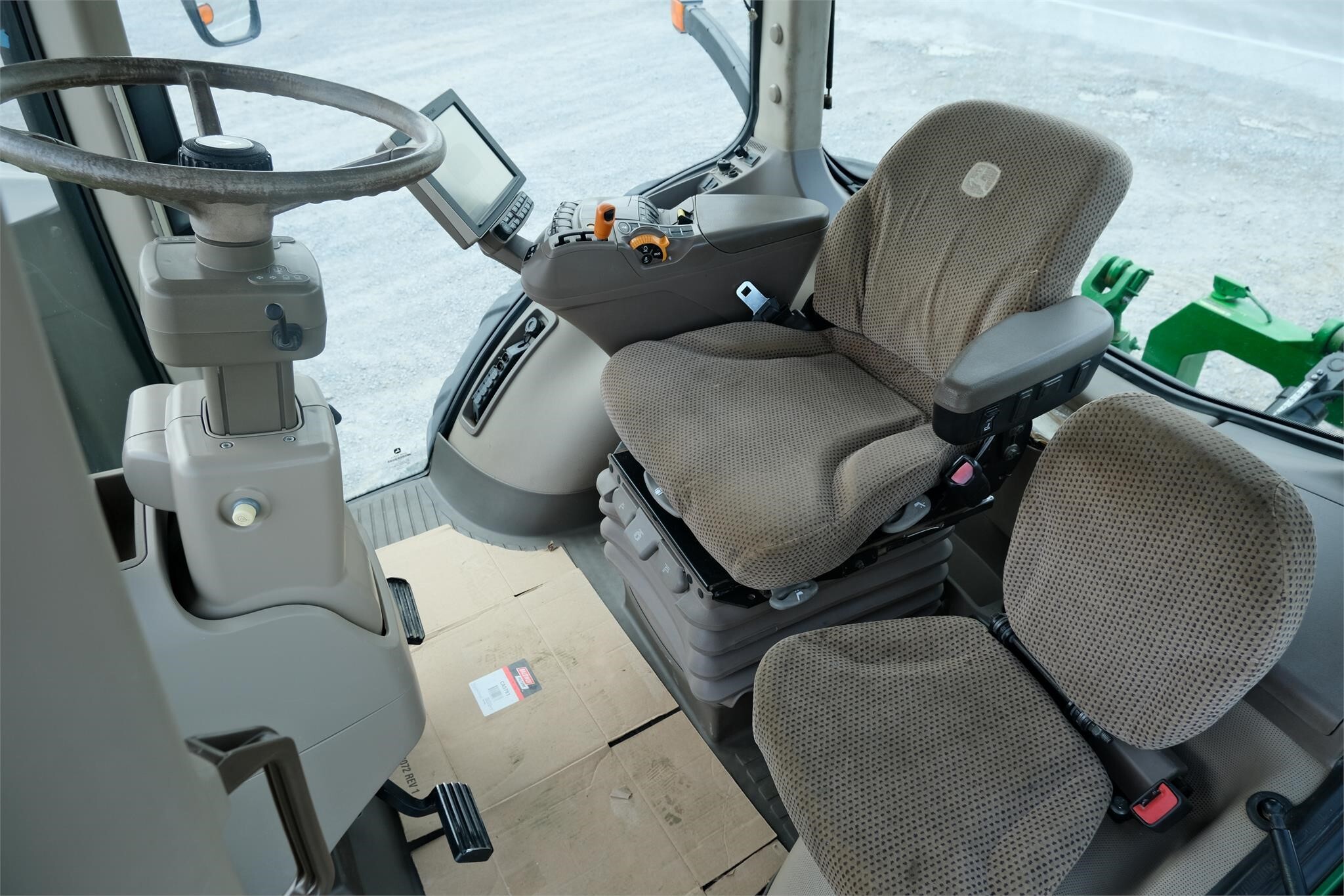 2015 John Deere 8320RT Tractor