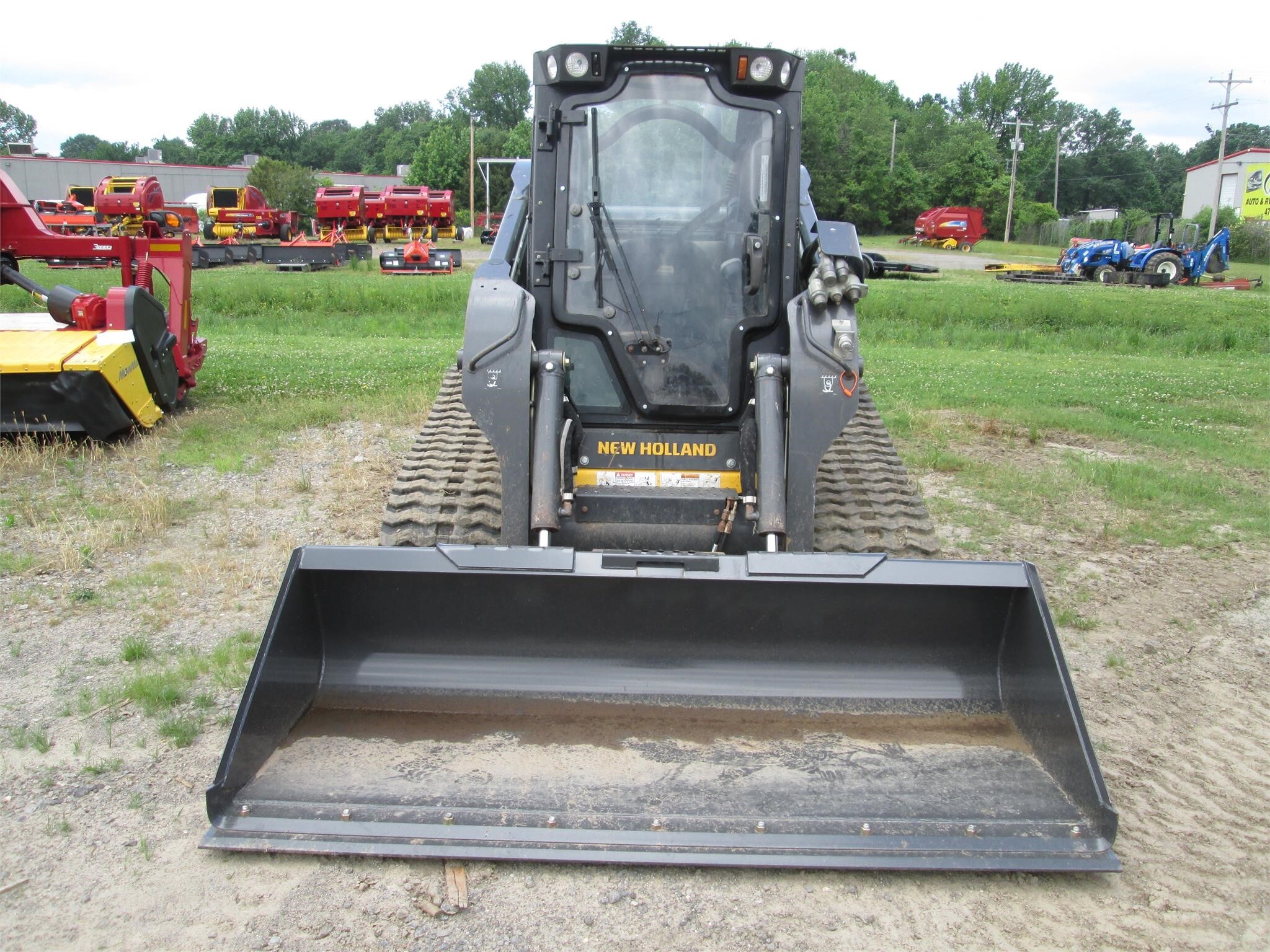 2019 New Holland C237 Skid Steer