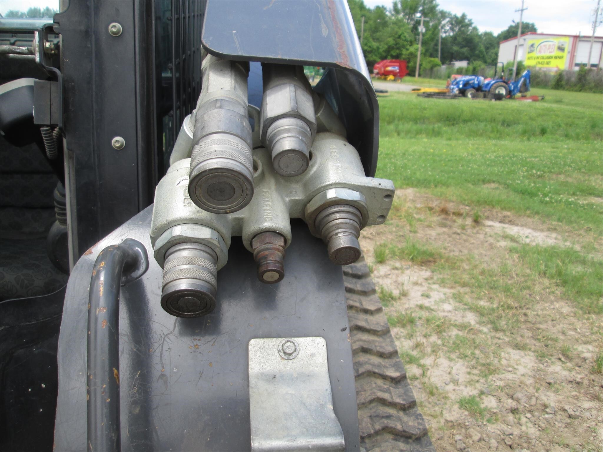 2019 New Holland C237 Skid Steer