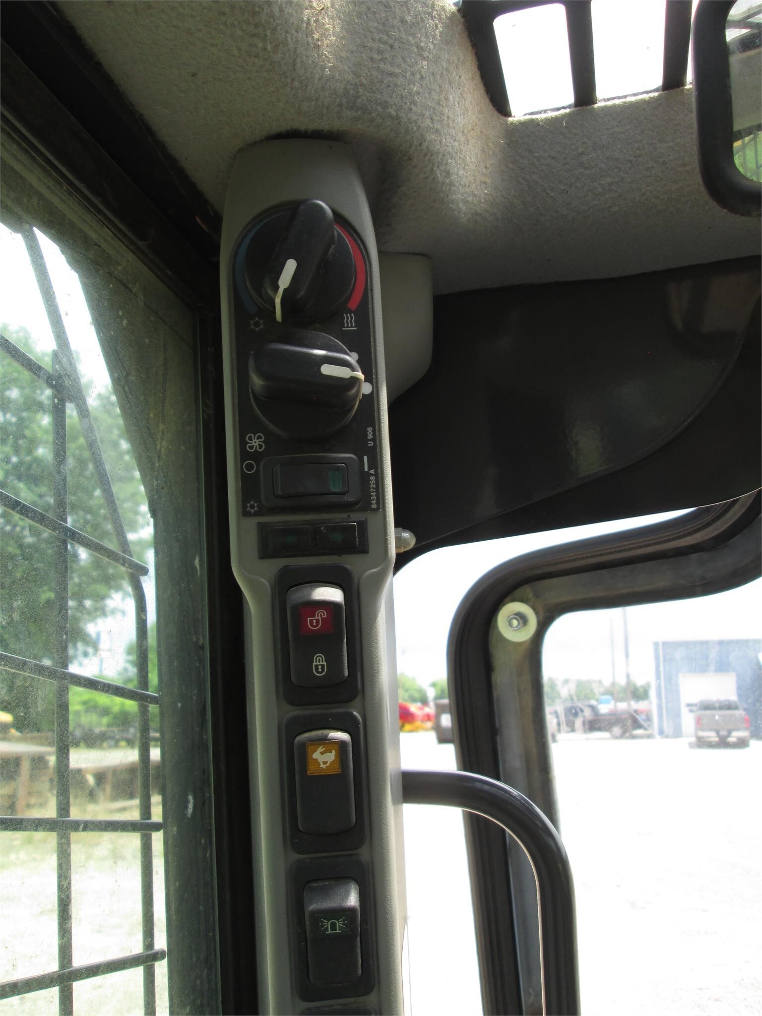 2019 New Holland C237 Skid Steer