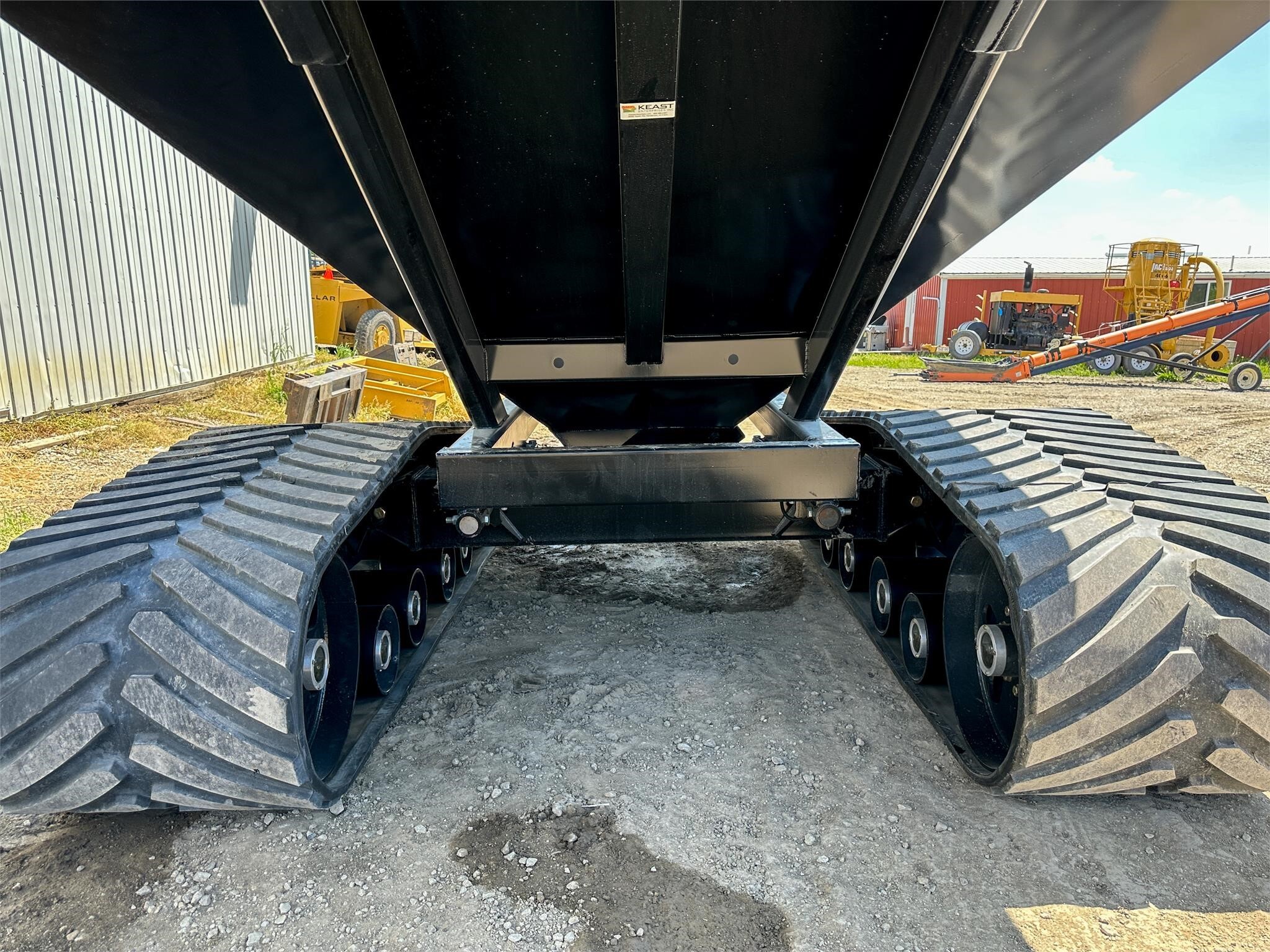 2026 J&M 1312-20T Grain Cart