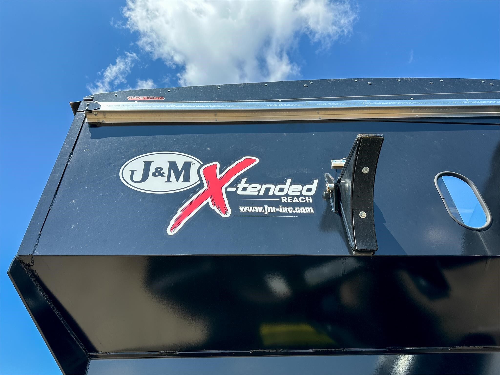 2026 J&M 1312-20T Grain Cart
