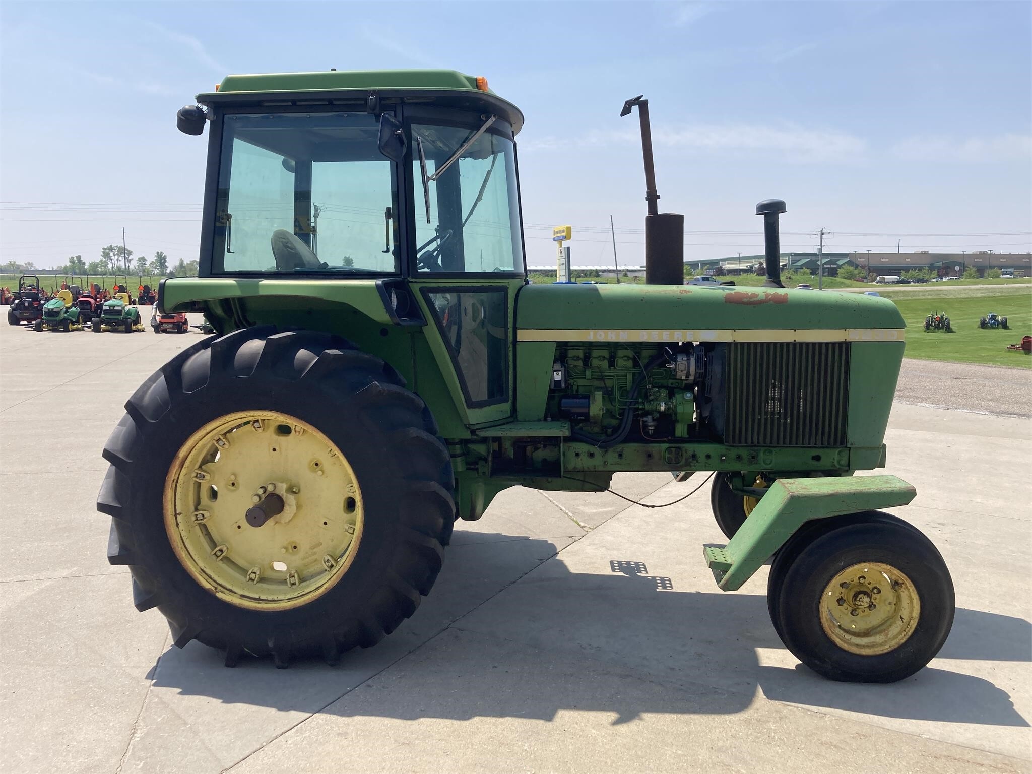  John Deere 4230H Tractor