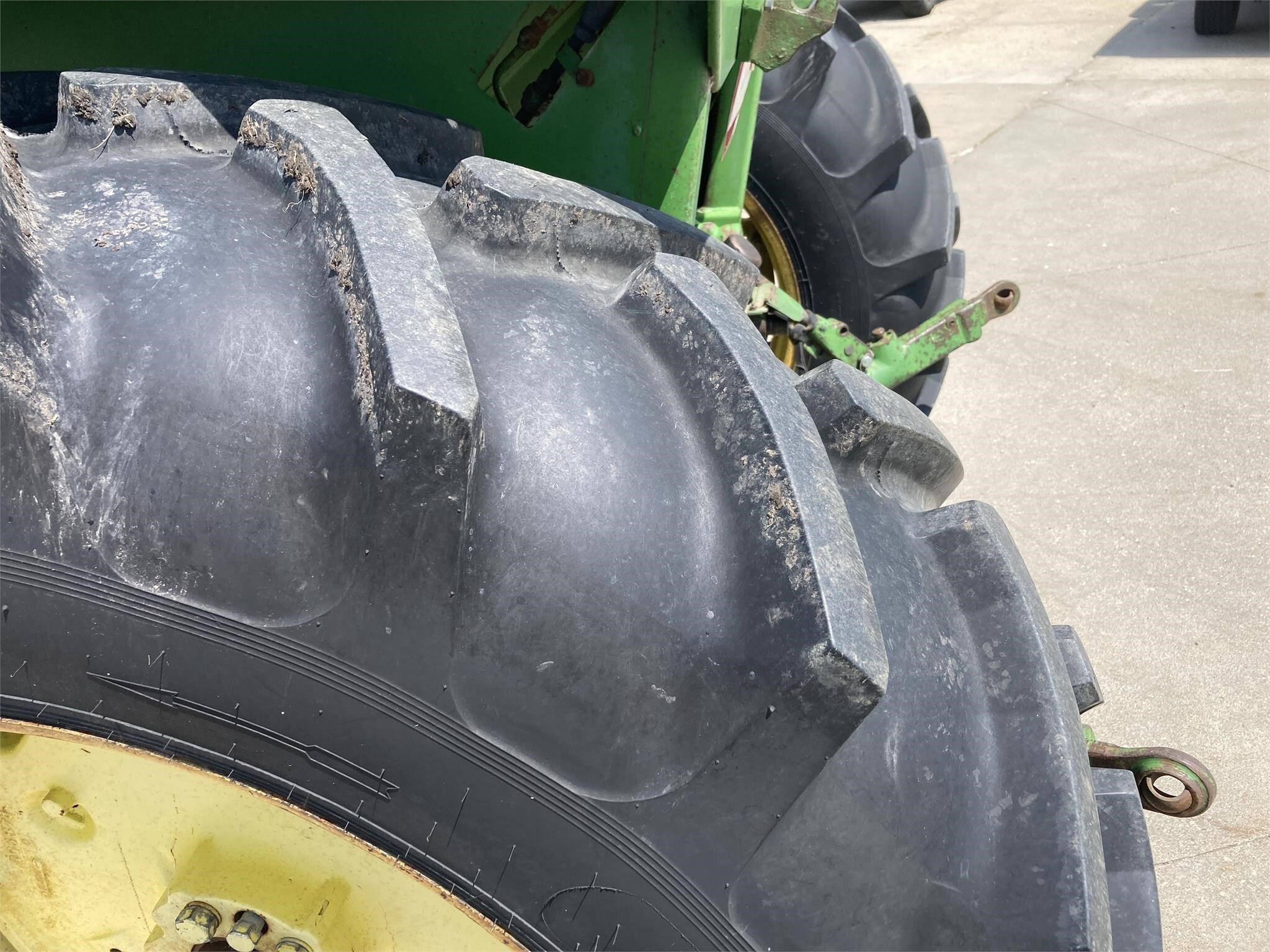  John Deere 4230H Tractor