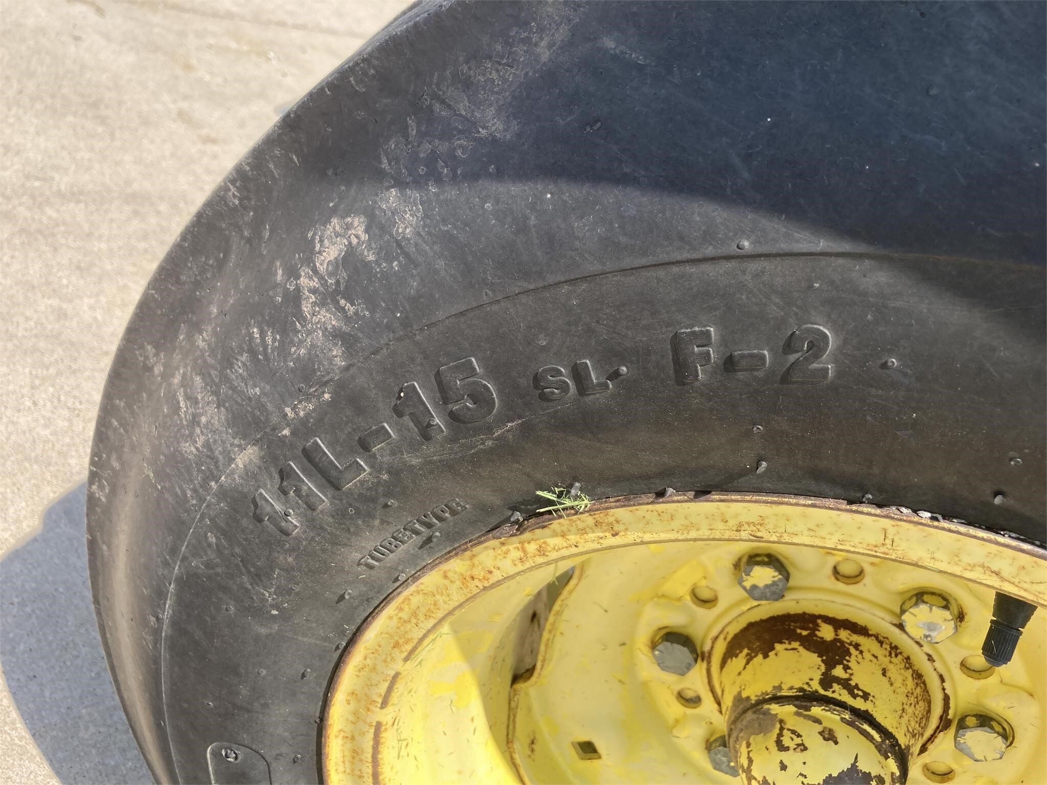  John Deere 4230H Tractor