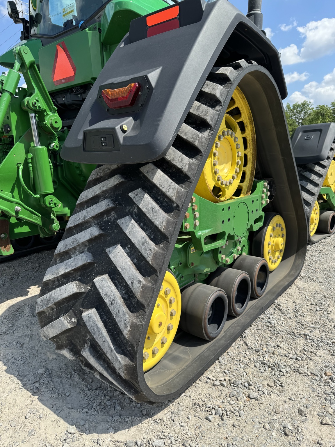 2020 John Deere 8RX 370 Tractor