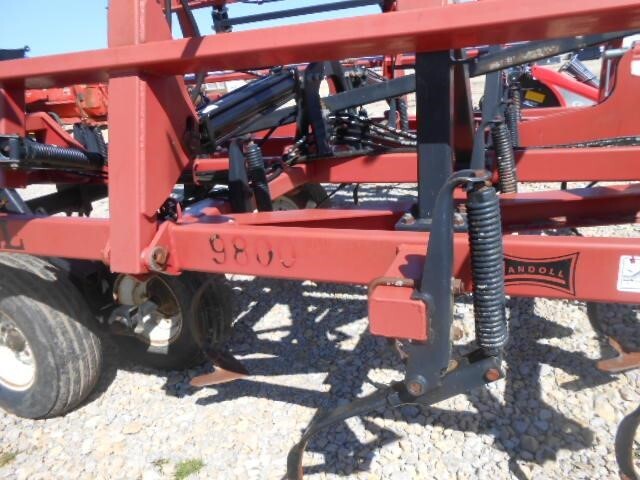  Landoll 9800 Field Cultivator