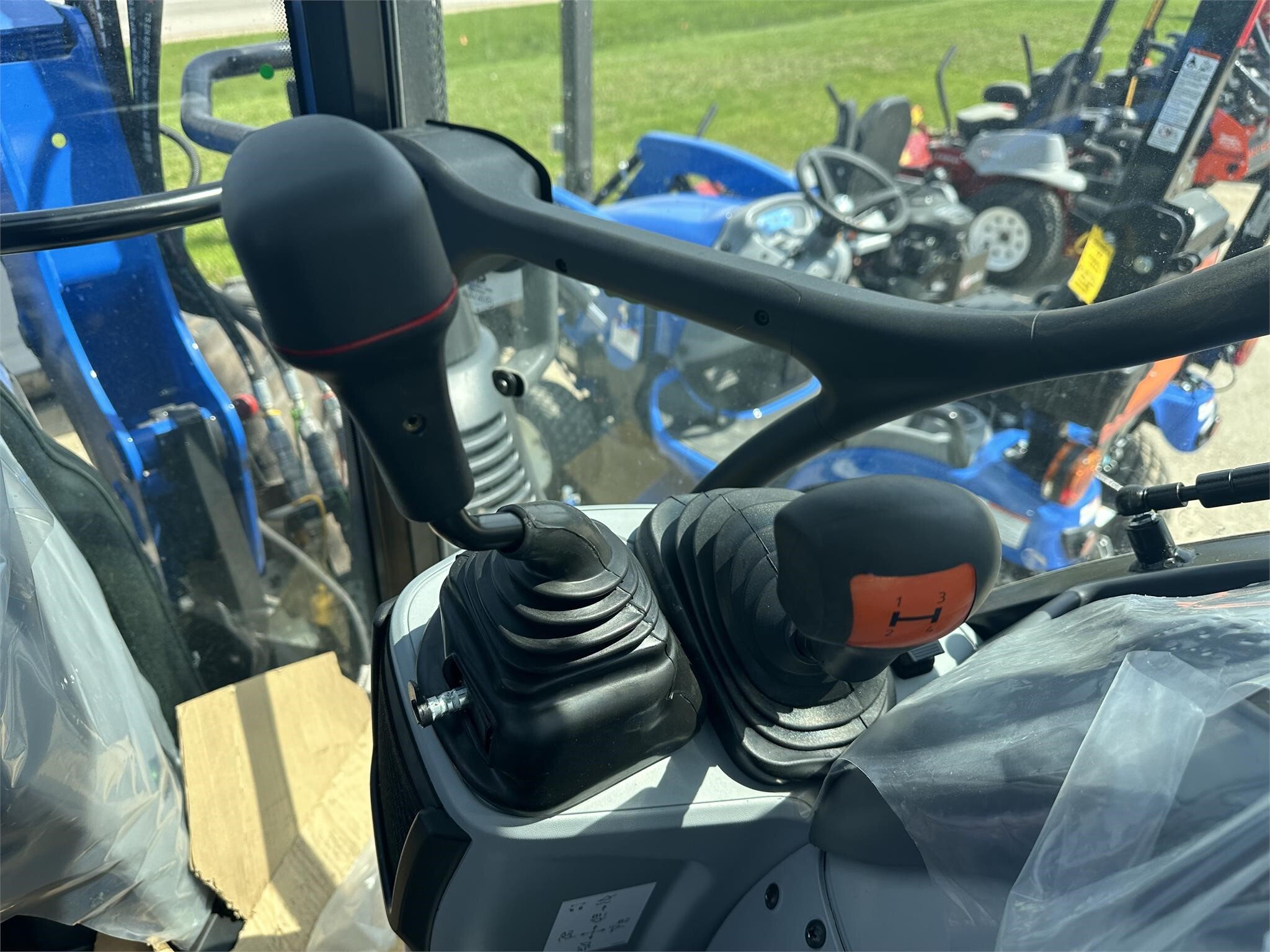 2024 New Holland POWERSTAR 120 Tractor