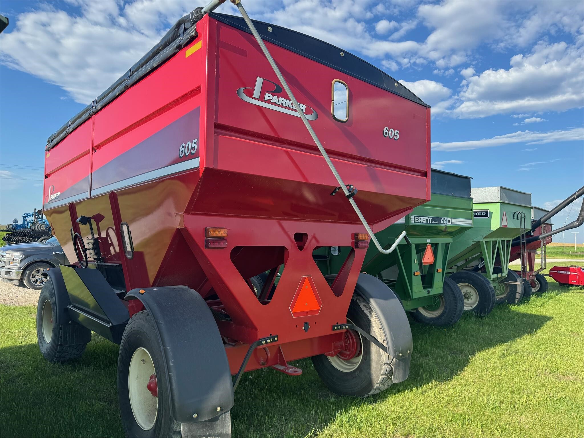 2012 Parker 605 Gravity Wagon