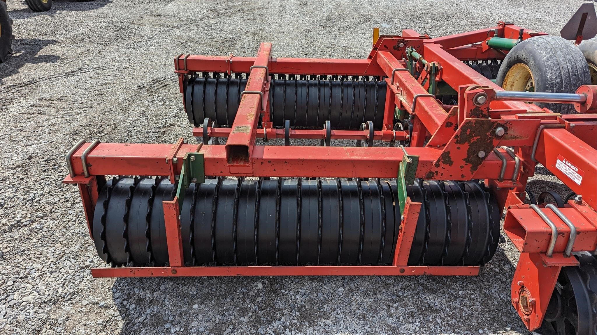  Brillion WL03 Mulchers / Cultipacker