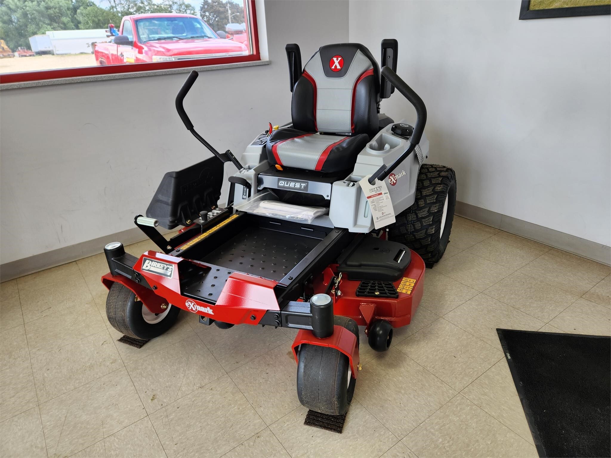 2024 Exmark QZX735GKC48300 Lawn Mower