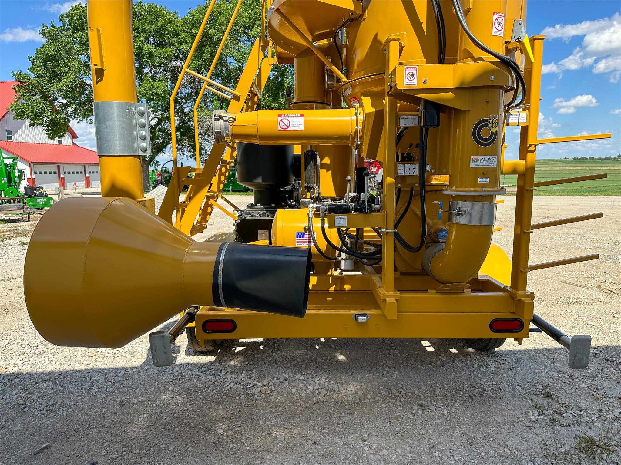 2026 VAC BOSS 6068D Grain Vac