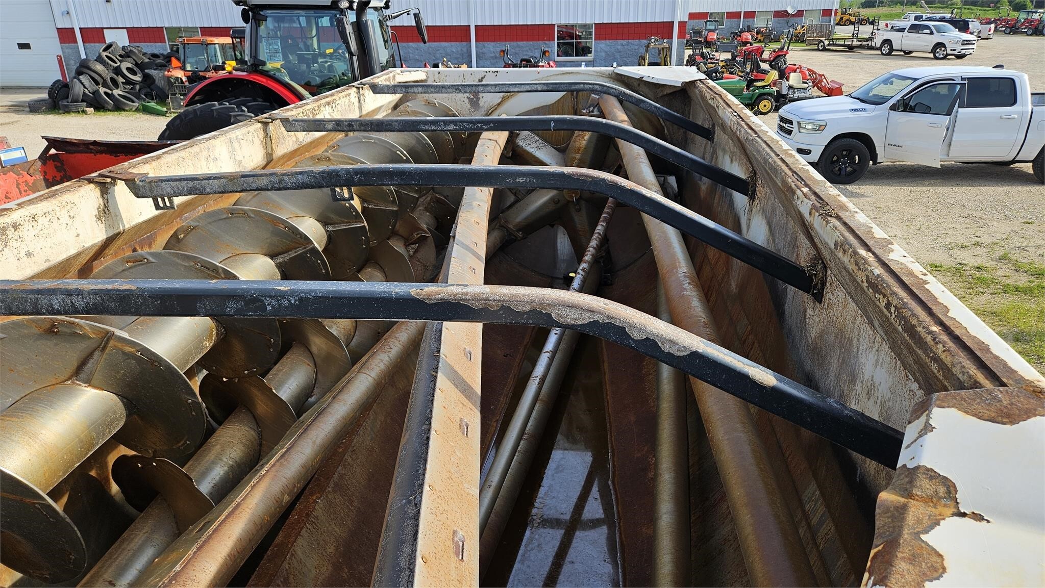 2017 Kuhn Knight RC270 Grinders and Mixer