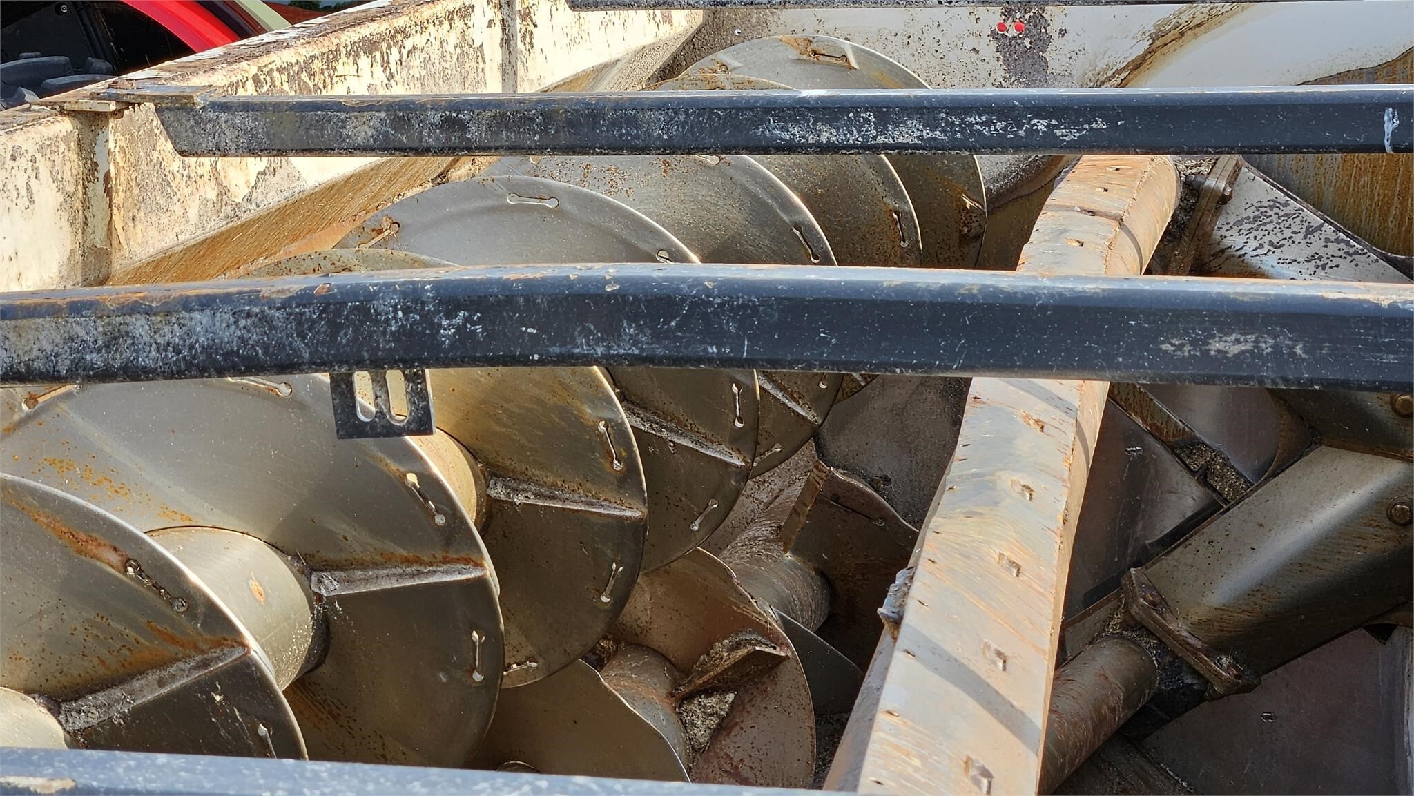 2017 Kuhn Knight RC270 Grinders and Mixer