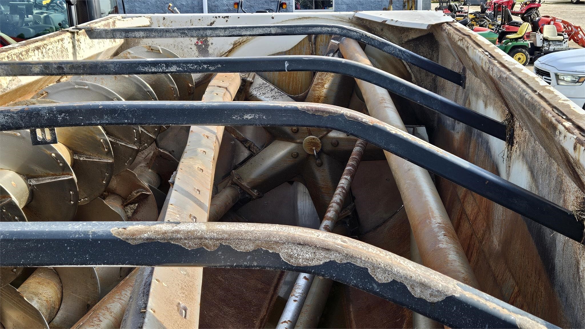 2017 Kuhn Knight RC270 Grinders and Mixer