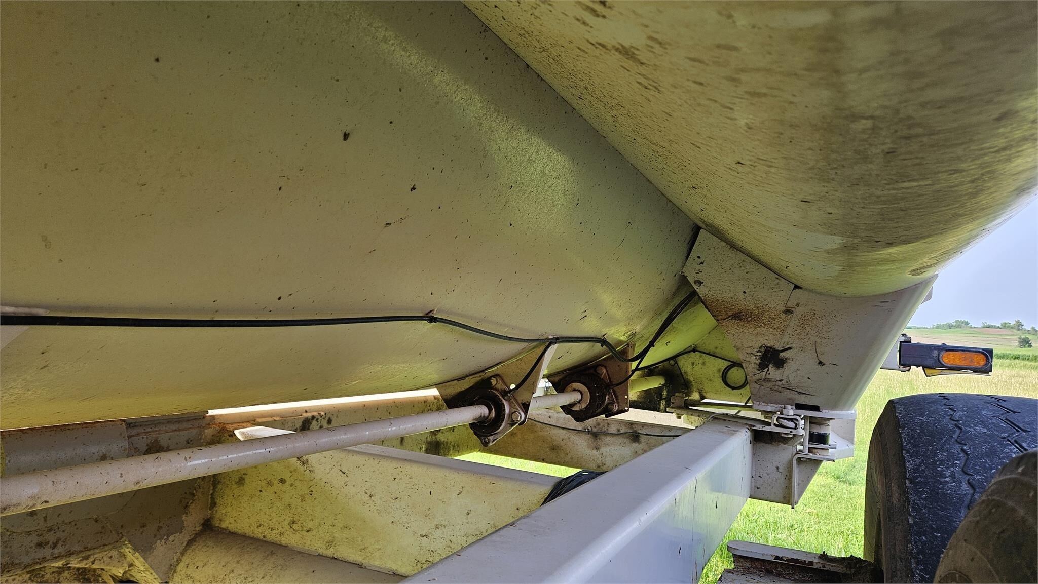 2017 Kuhn Knight RC270 Grinders and Mixer