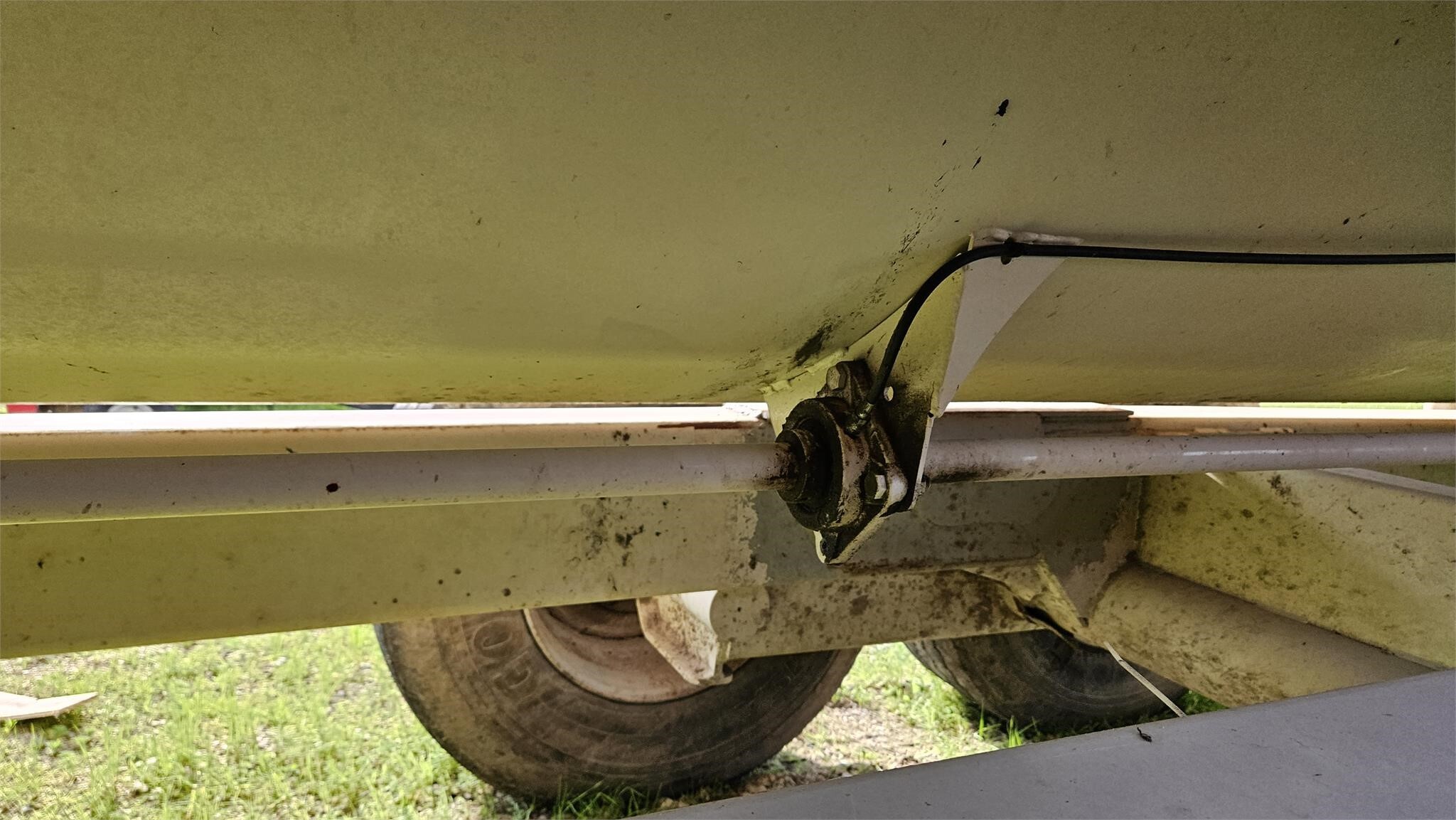 2017 Kuhn Knight RC270 Grinders and Mixer