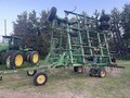  John Deere 2210 Field Cultivator