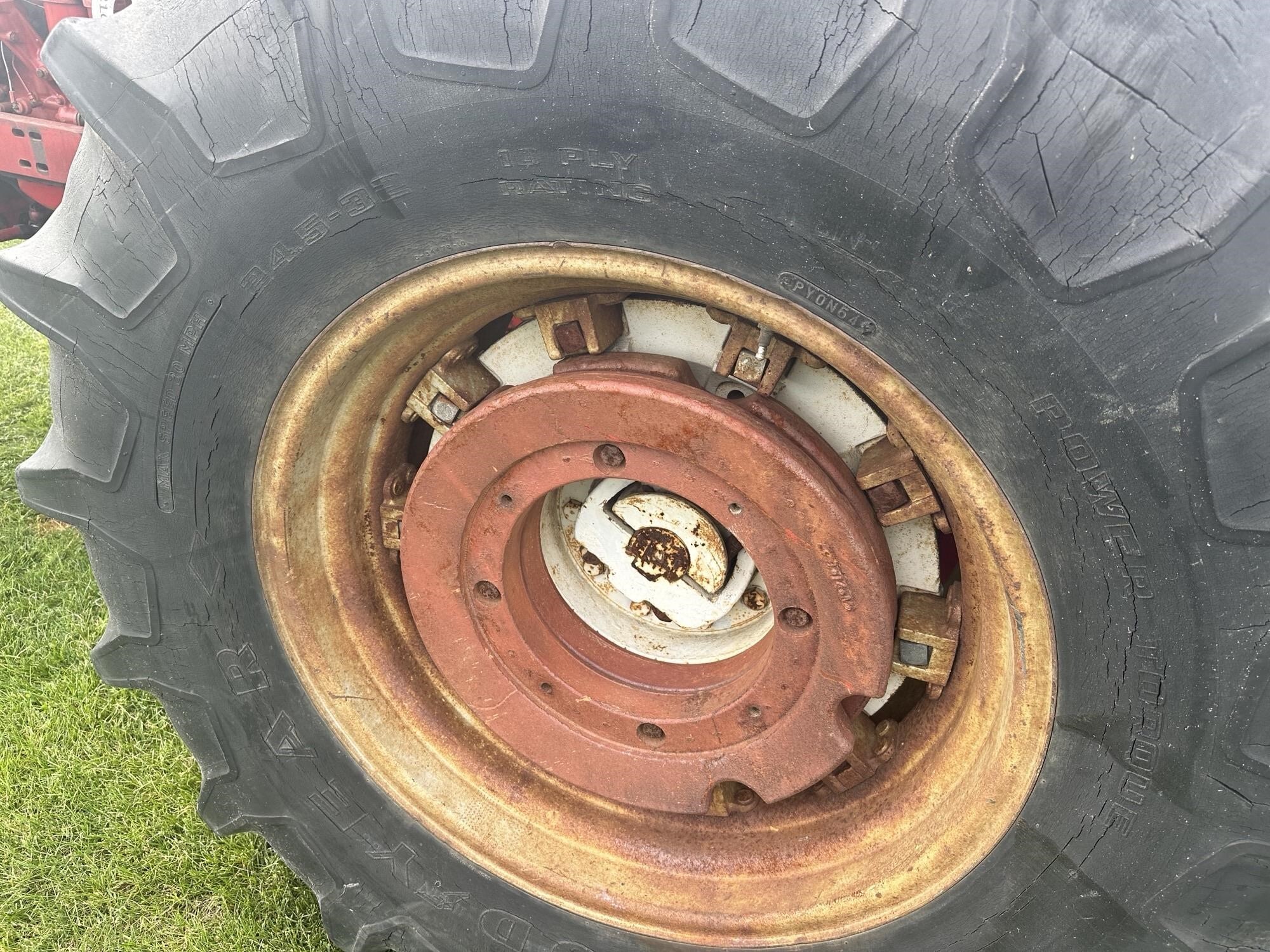 1965 International 1206 Tractor