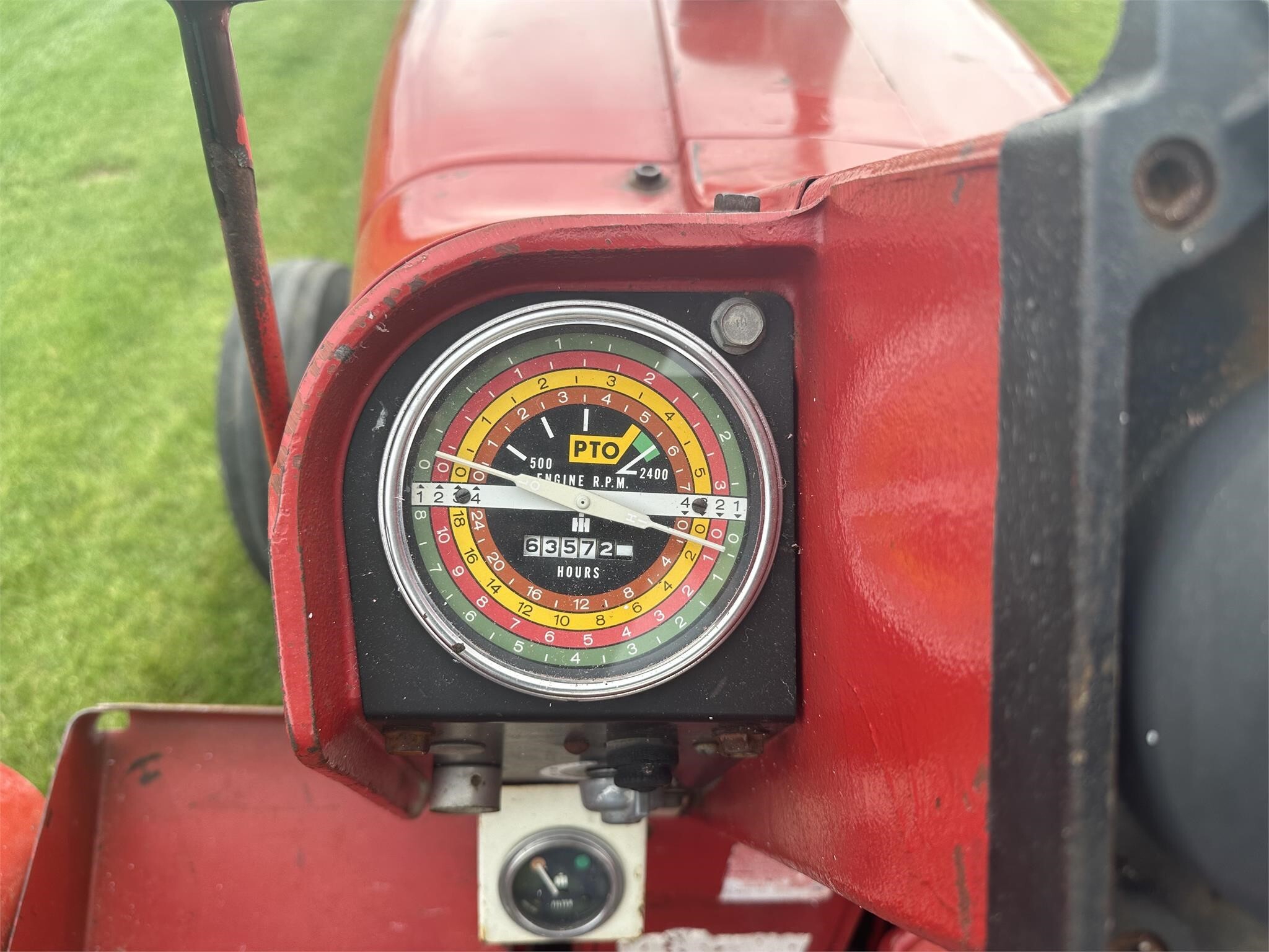 1965 International 1206 Tractor