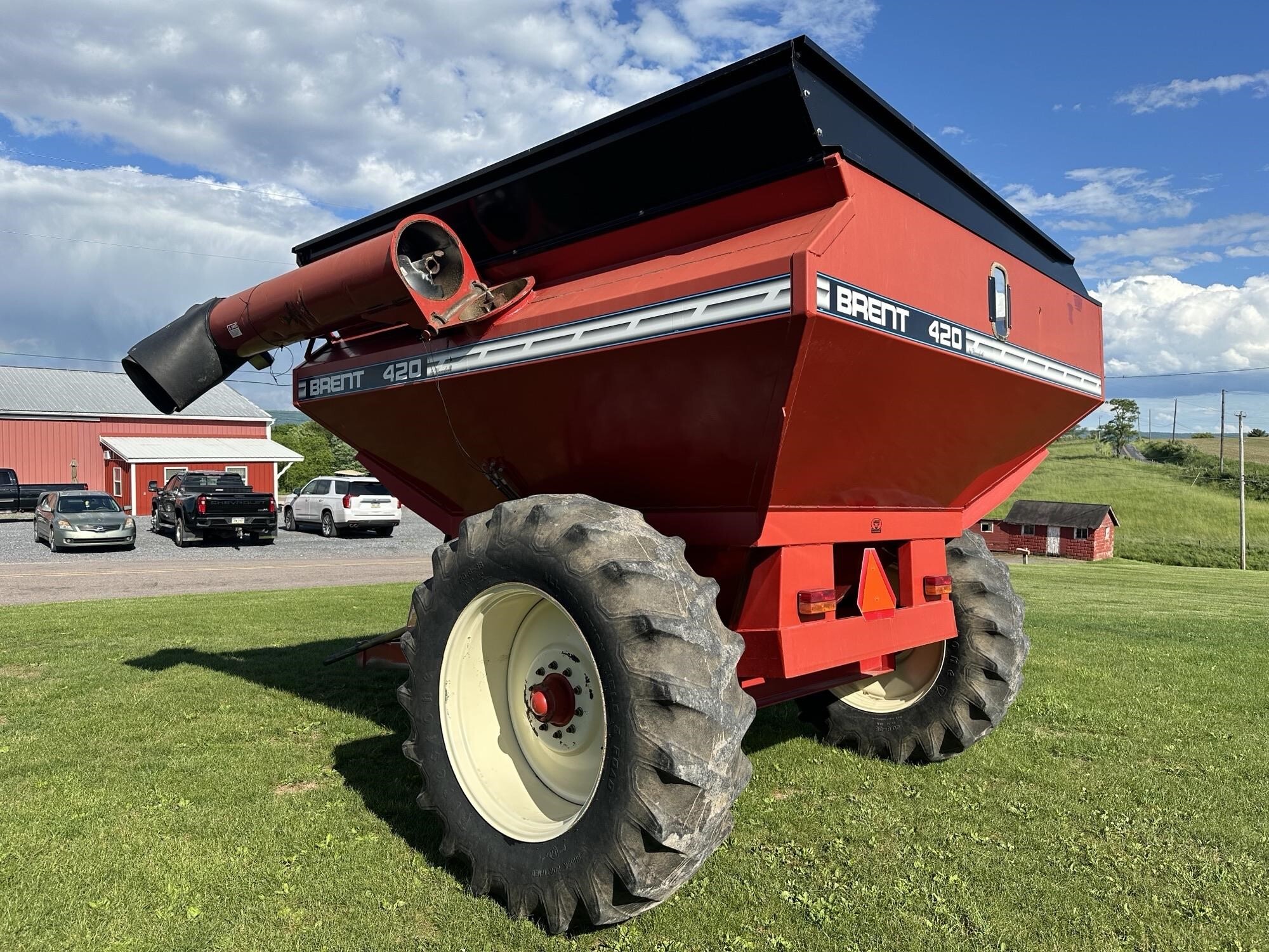  Brent 420 Grain Cart