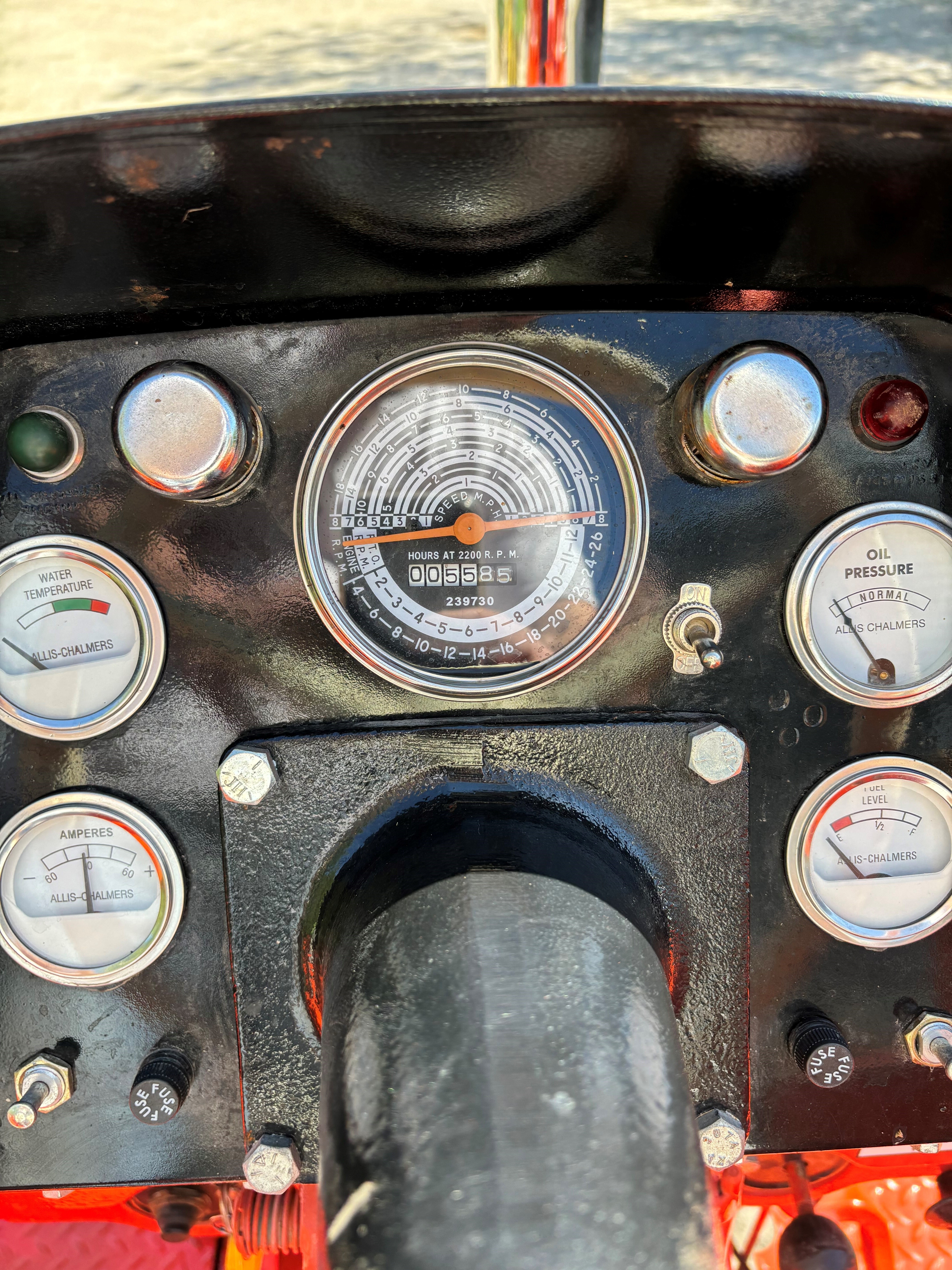 1966 Allis Chalmers D21 Tractor