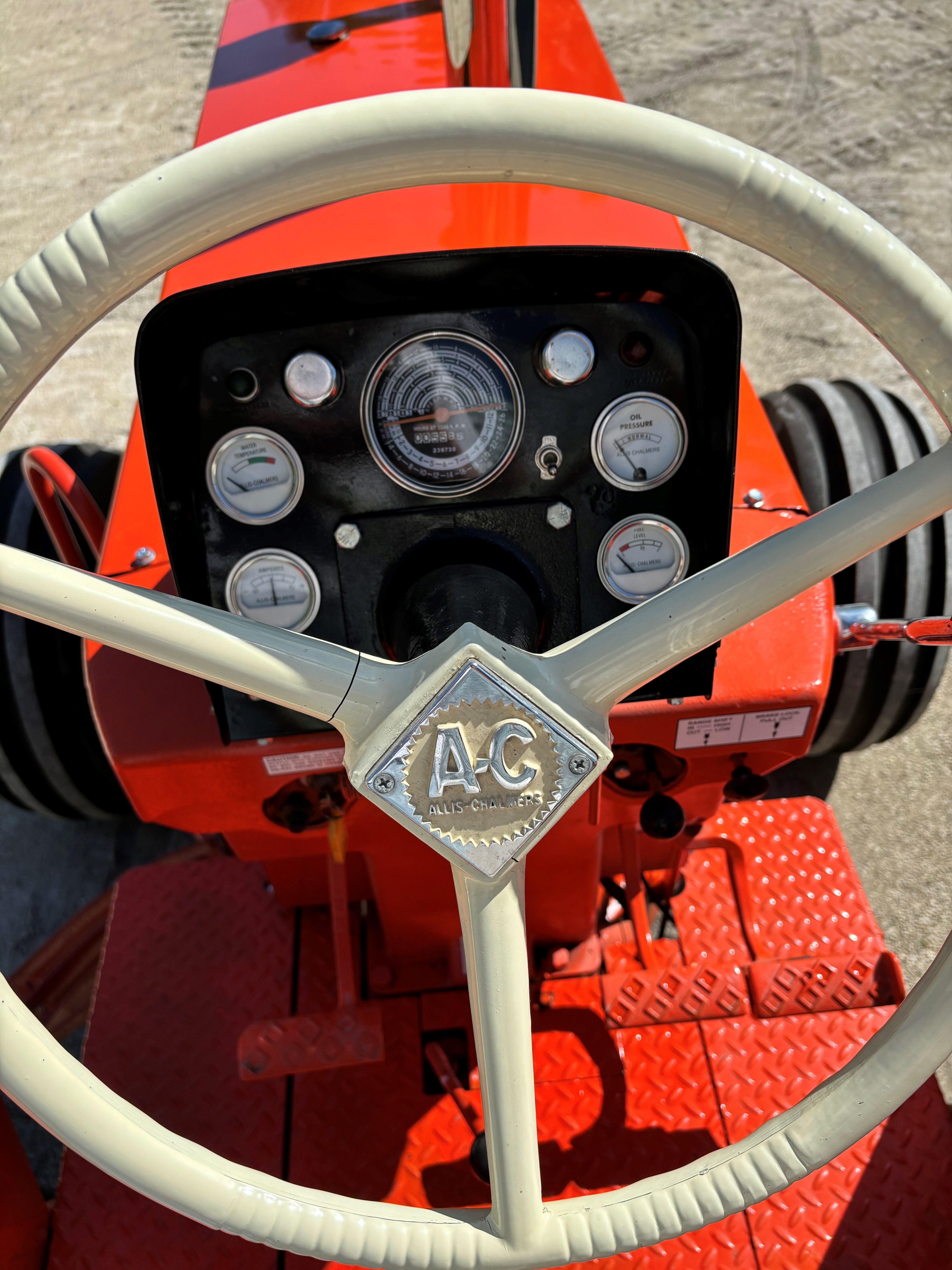 1966 Allis Chalmers D21 Tractor