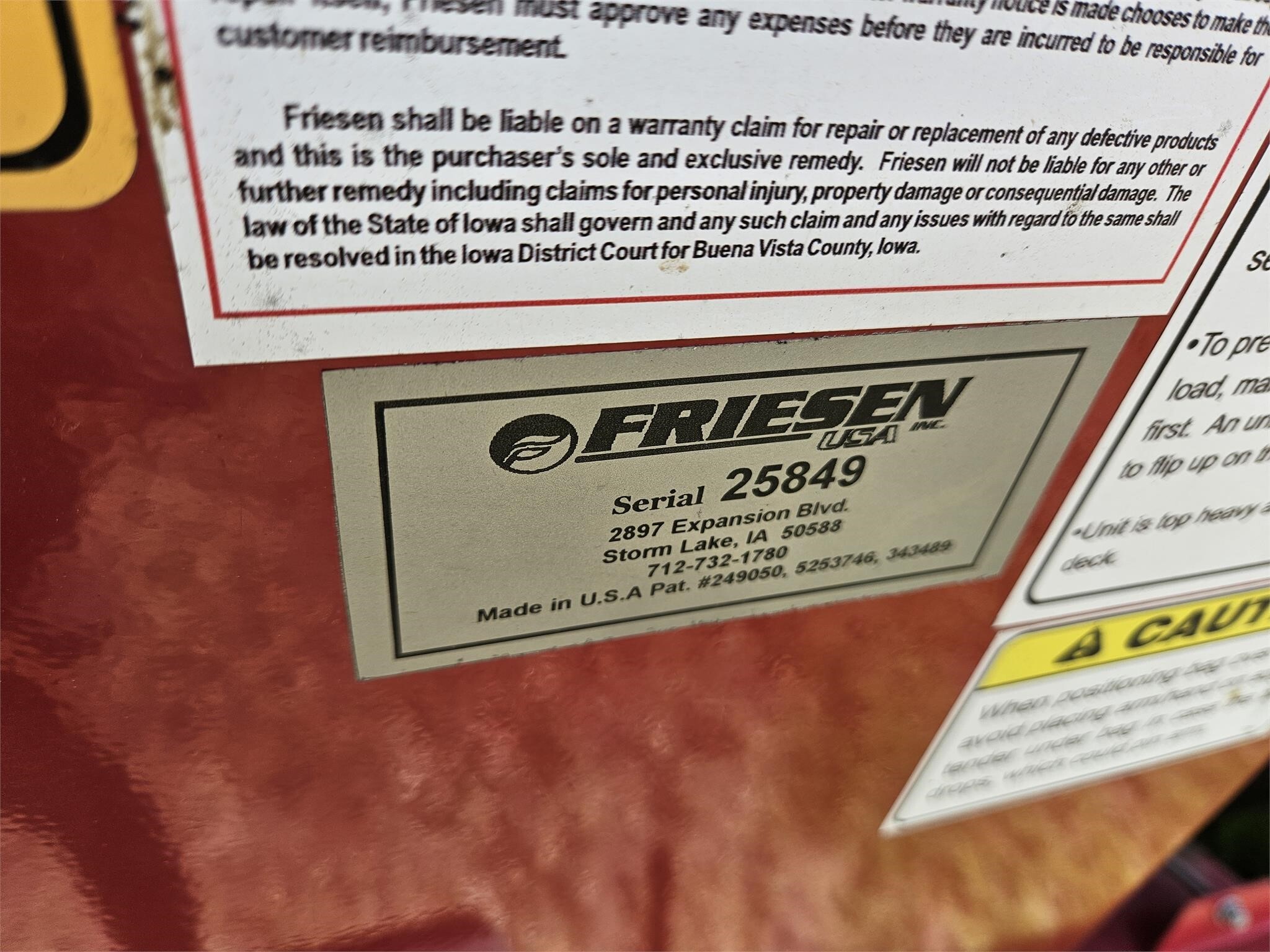 2017 Friesen Titan 4 Seed Tender