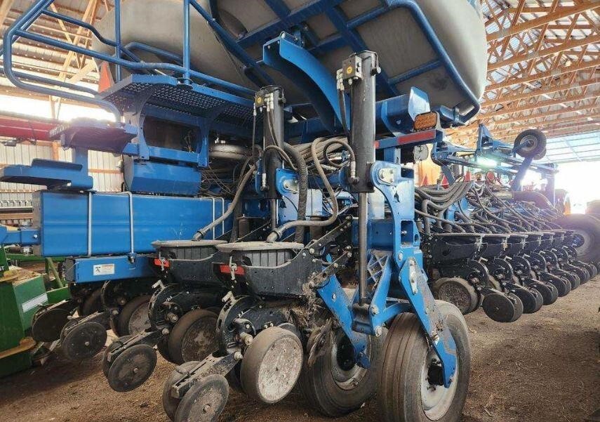 2014 Kinze 4900 Planter