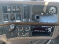 2017 Volvo VNM64T200 Semi Trucks/Trailer