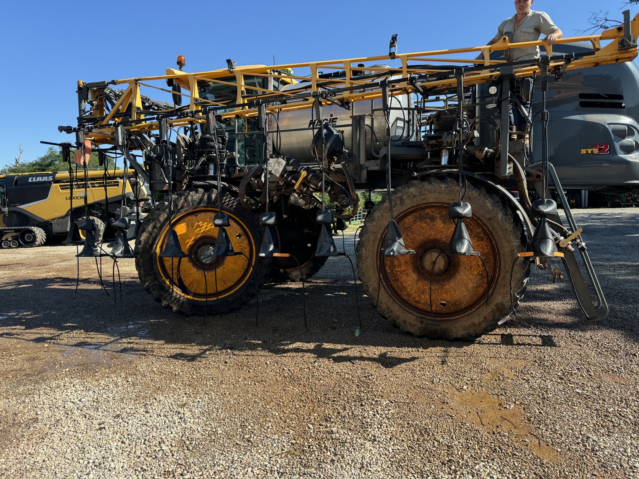 2019 Hagie STS12 Self-Propelled Sprayer