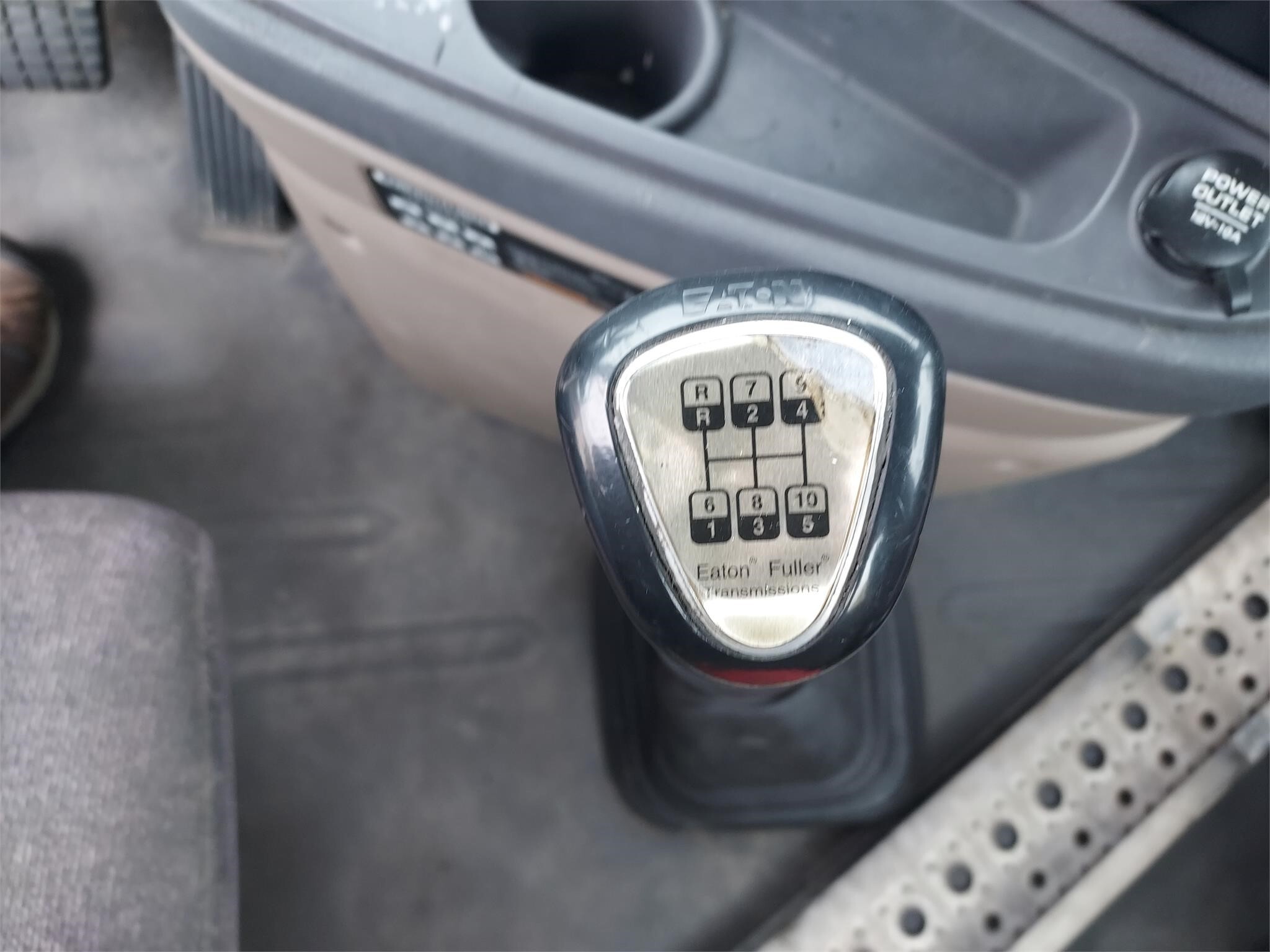 2013 Freightliner Cascadia 125 Semi Trucks/Trailer