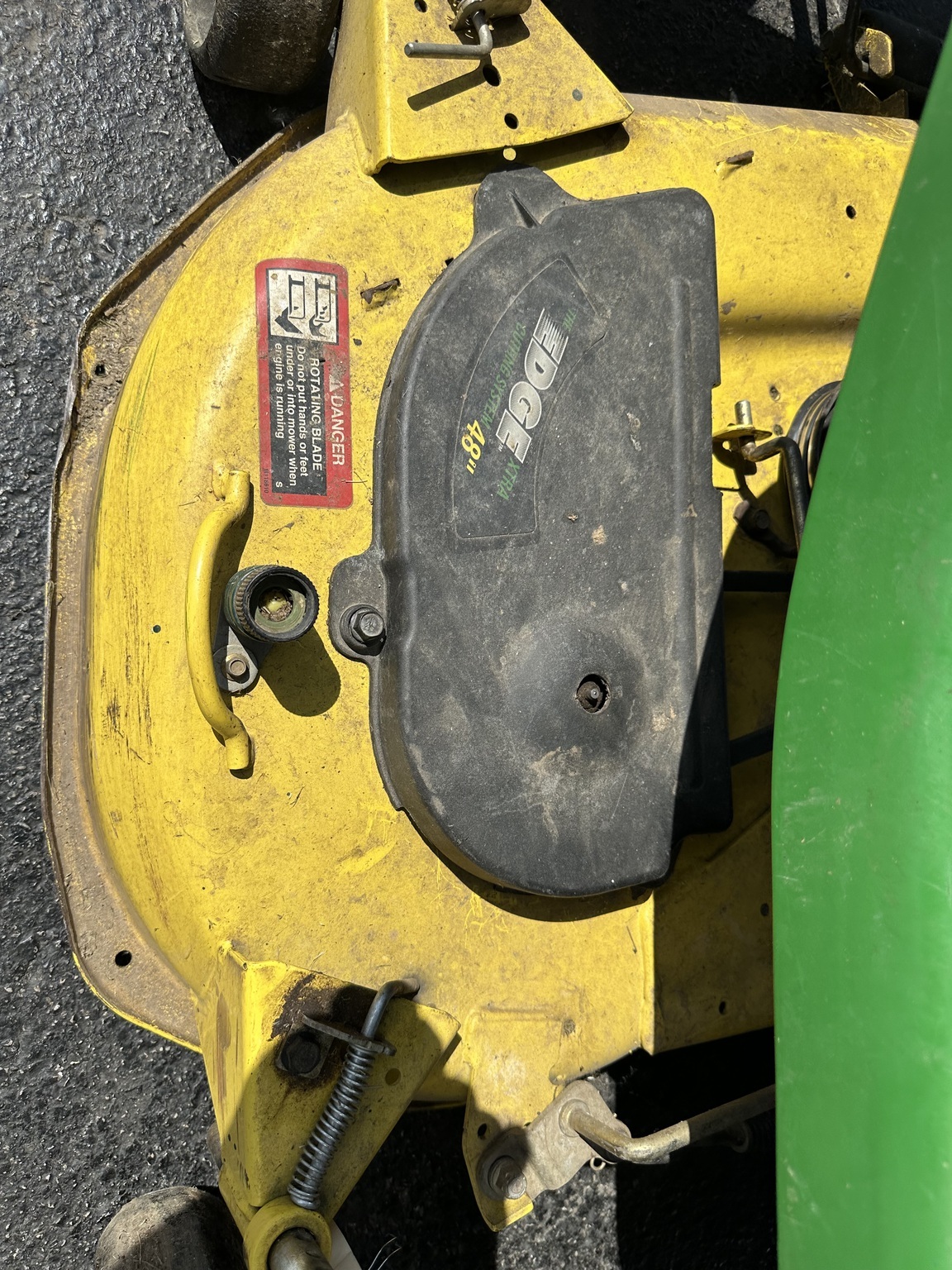 2011 John Deere X320 Lawn Mower