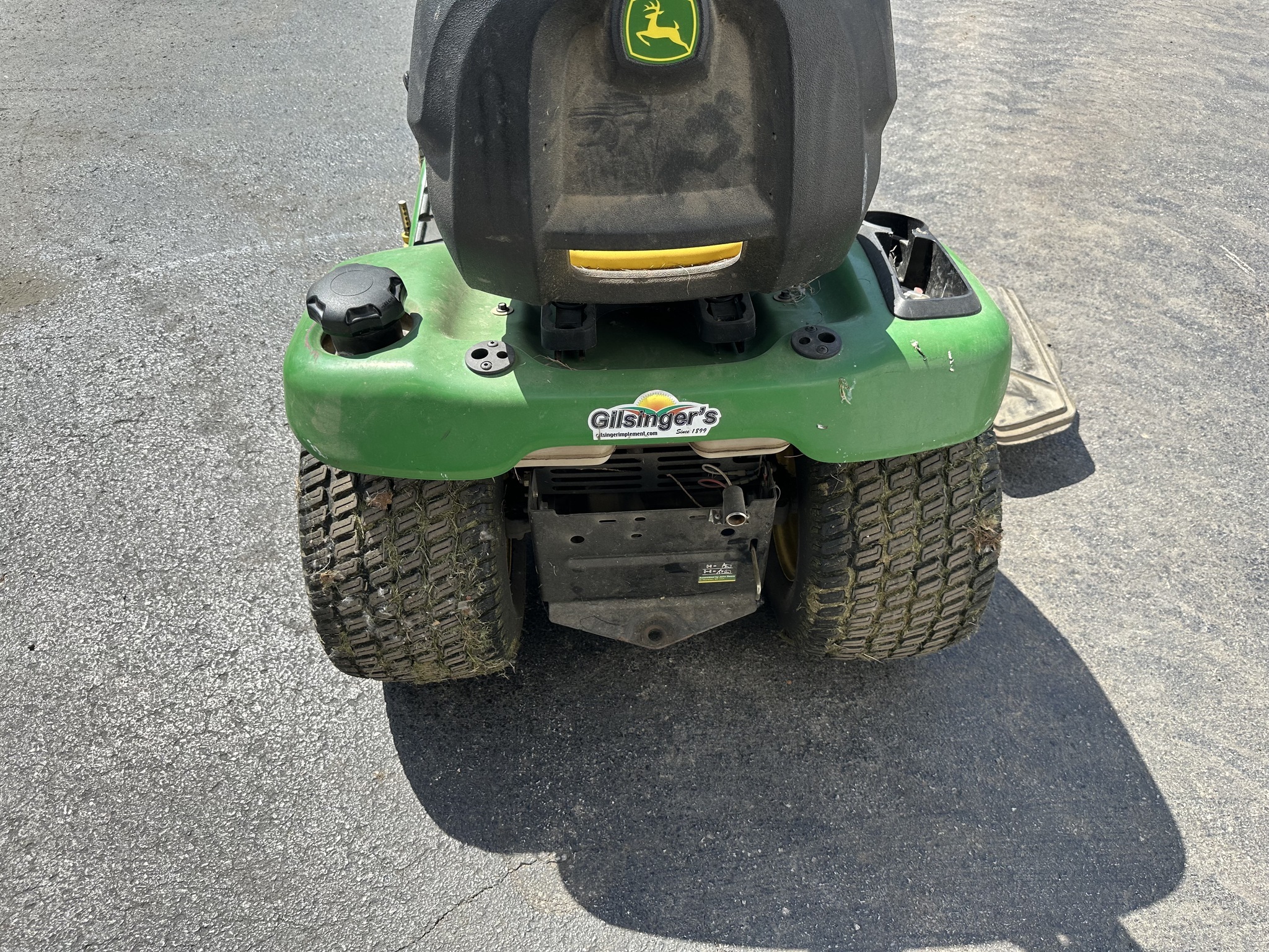 2011 John Deere X320 Lawn Mower