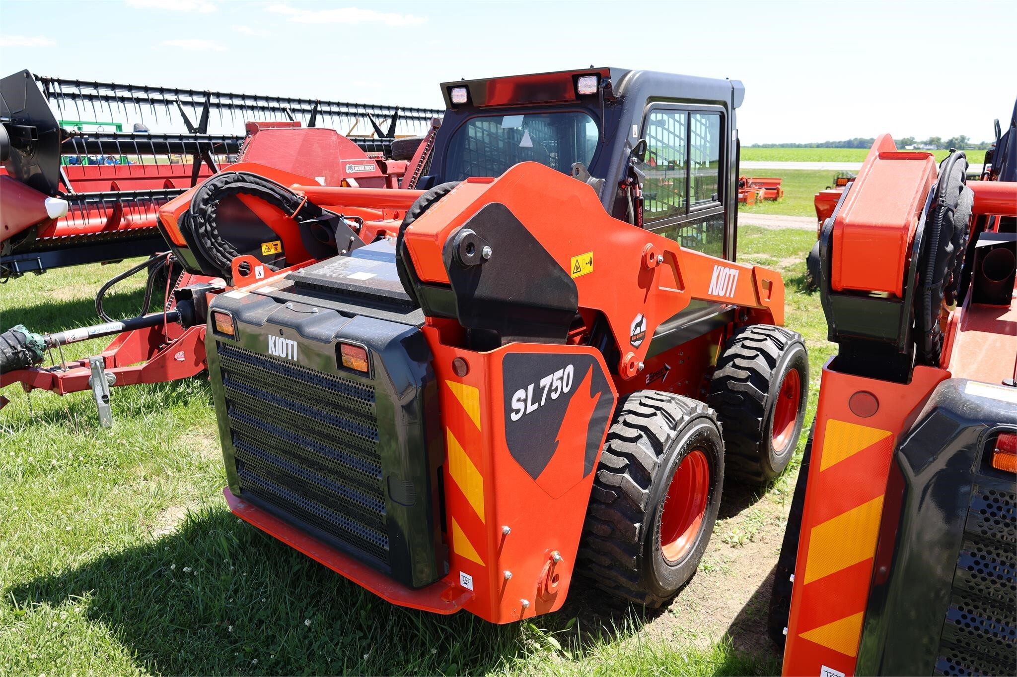  Kioti SL750 Skid Steer