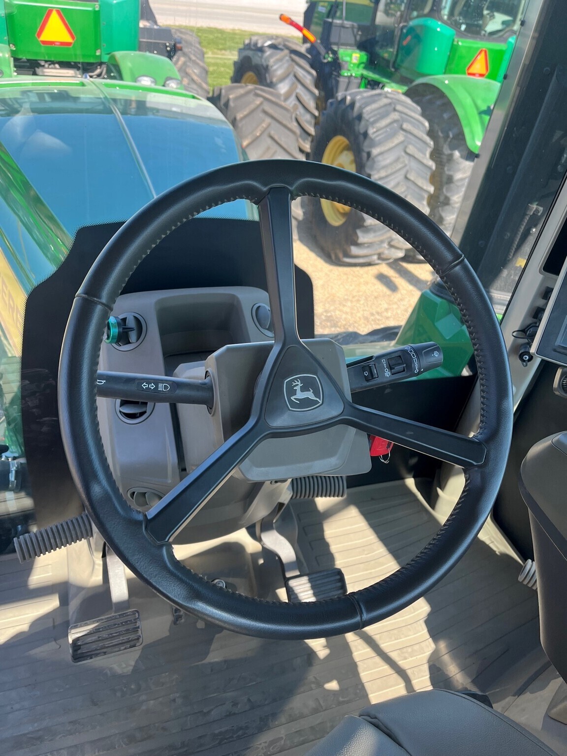 2022 John Deere 9RX 640 Tractor