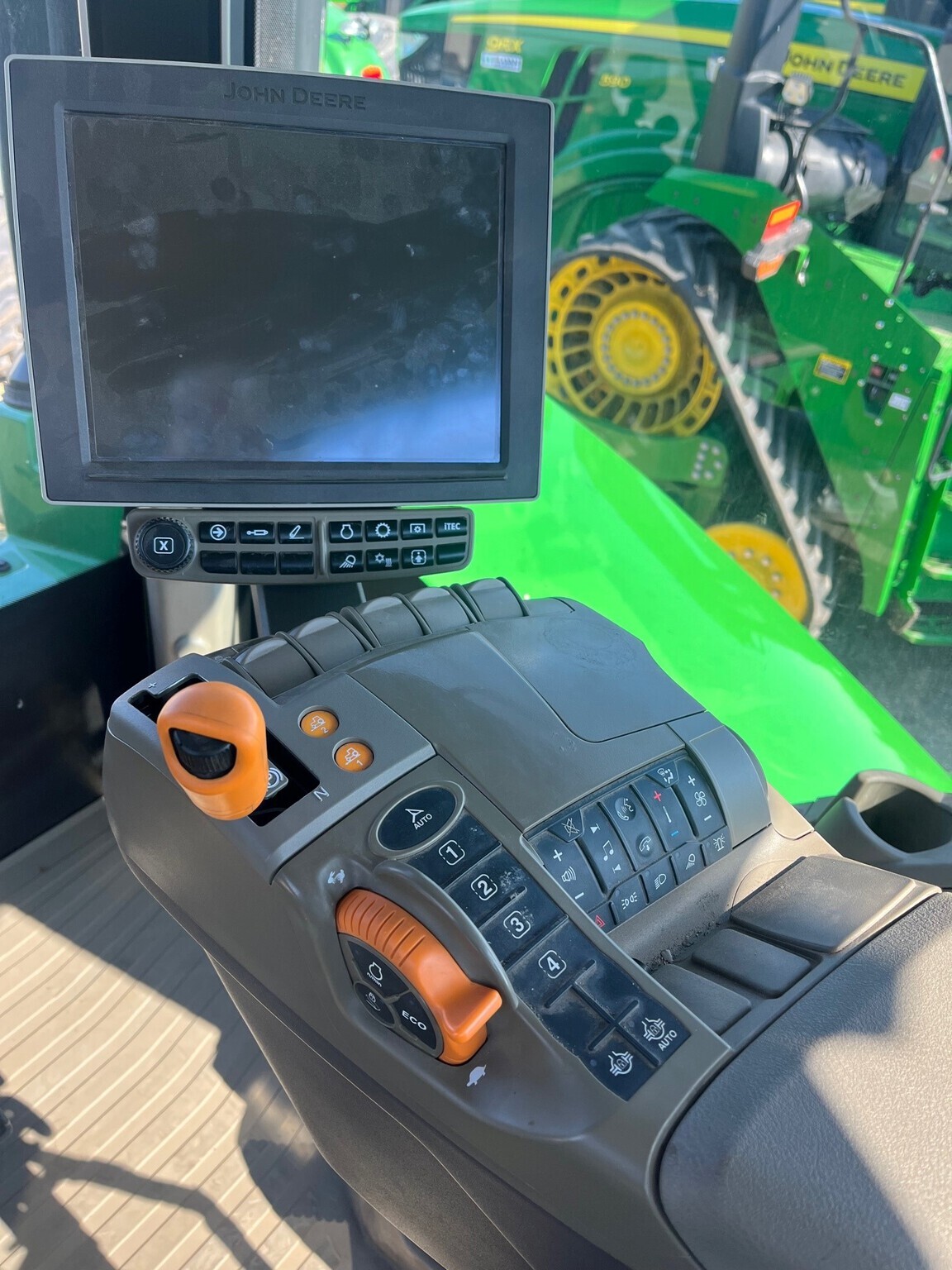 2022 John Deere 9RX 640 Tractor