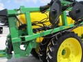  Farm King 2460 Pull-Type Sprayer