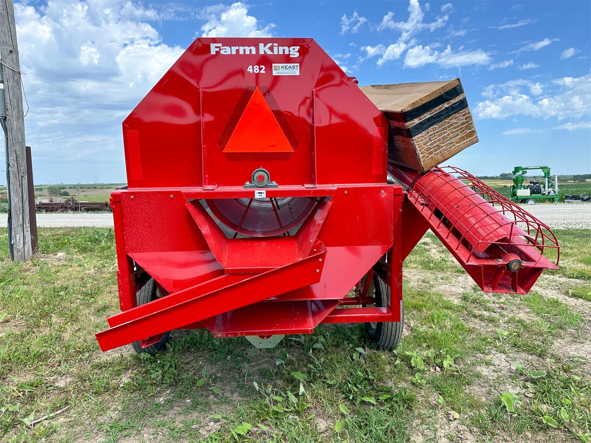 2026 Farm King Y482 Grain Cleaner
