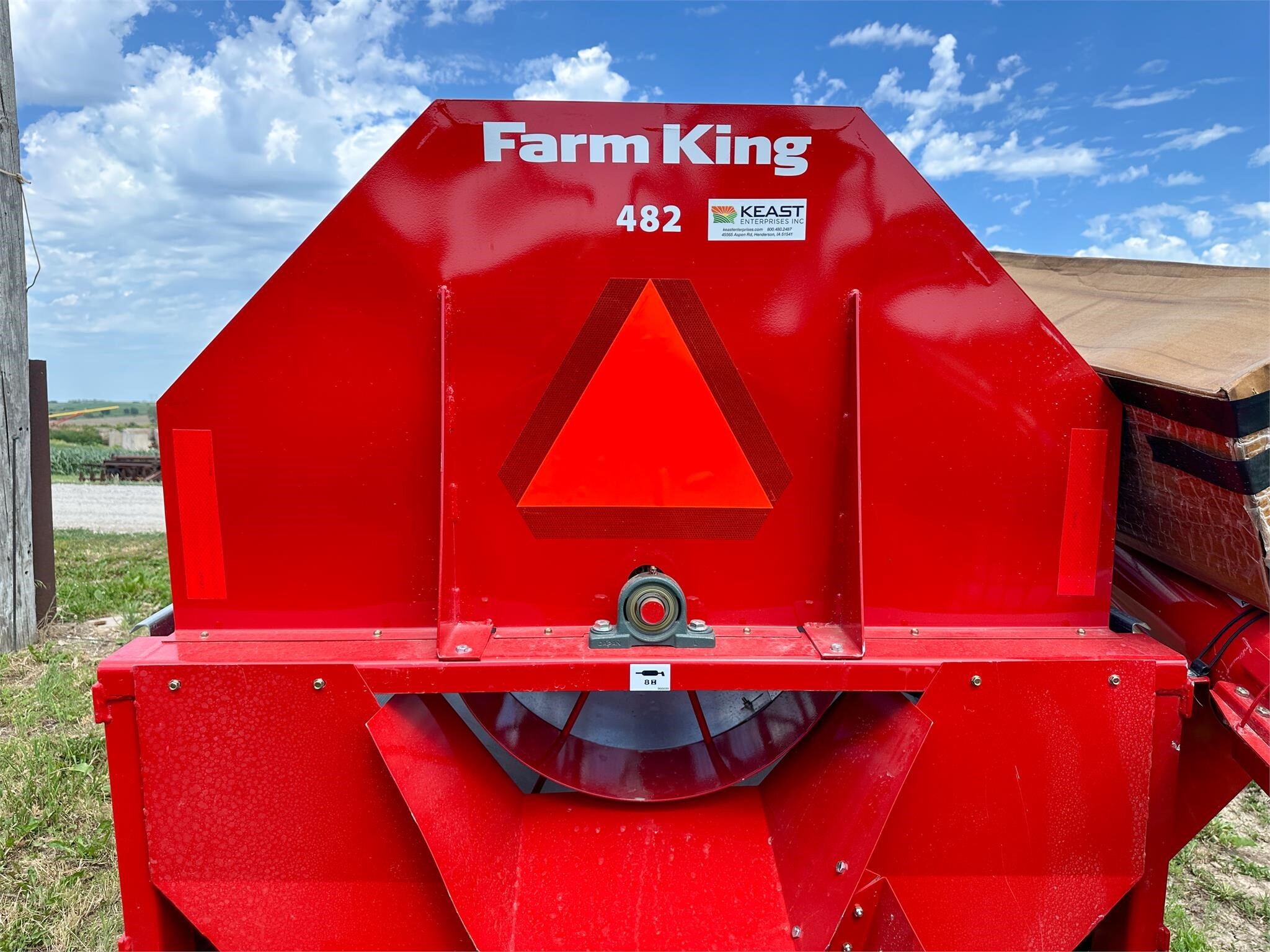 2026 Farm King Y482 Grain Cleaner