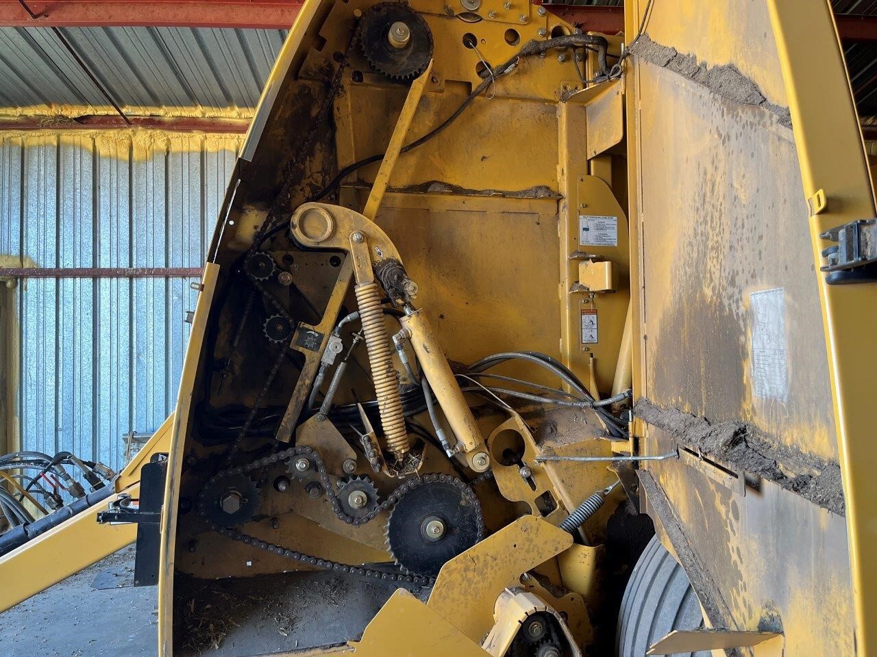 2019 Vermeer 605N Round Baler