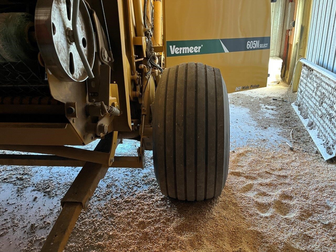 2019 Vermeer 605N Round Baler