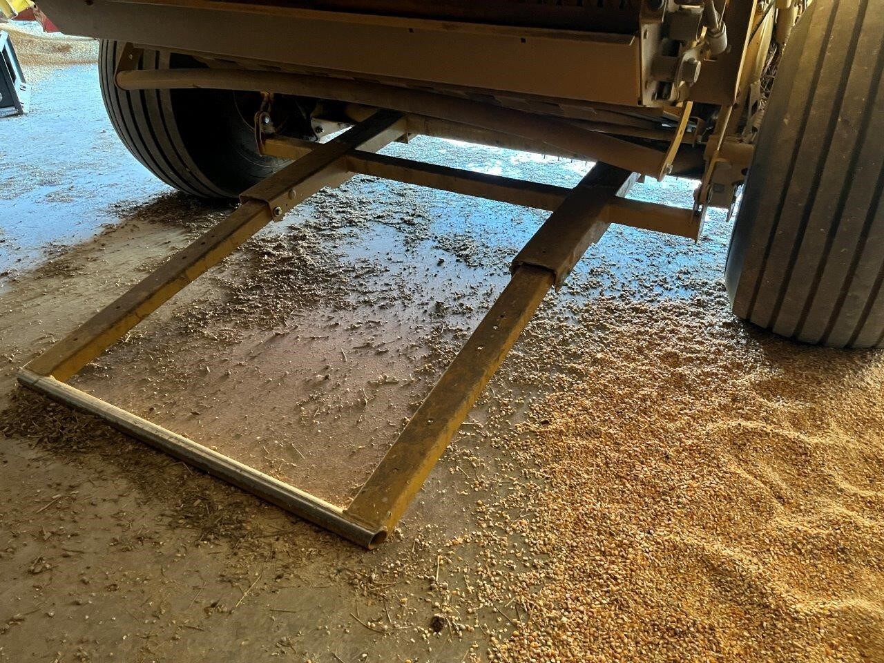 2019 Vermeer 605N Round Baler