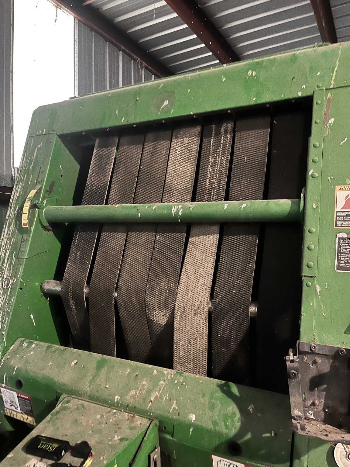 2004 John Deere 567 Round Baler