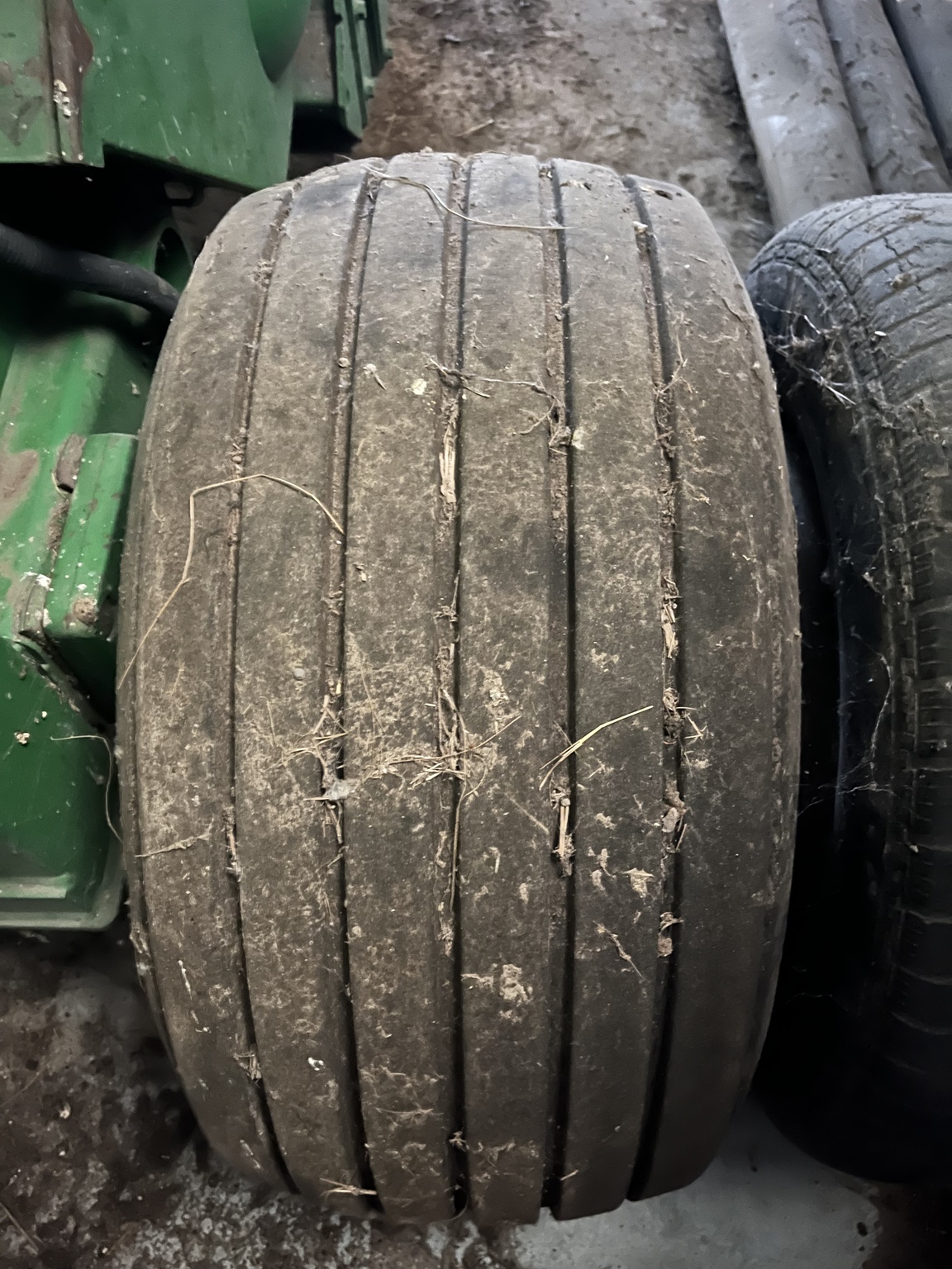 2004 John Deere 567 Round Baler