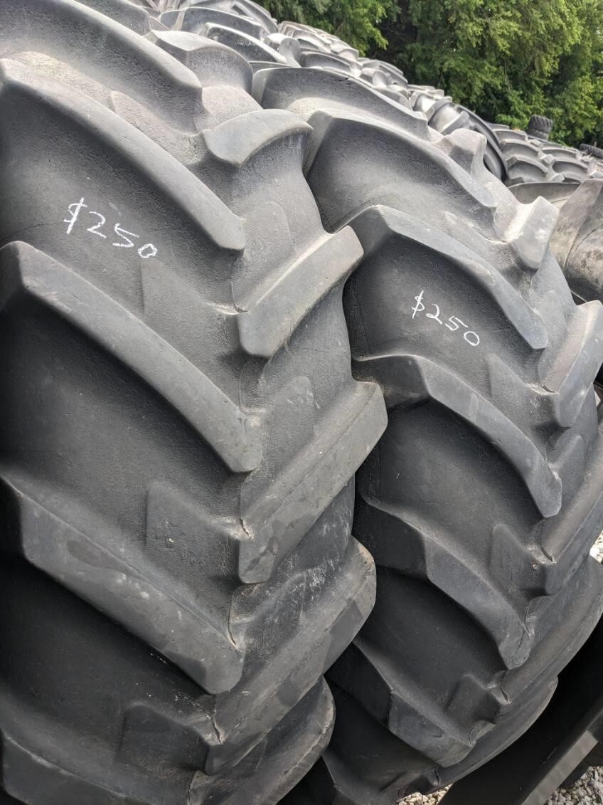  Michelin 420/90R30 Wheels / Tires / Track